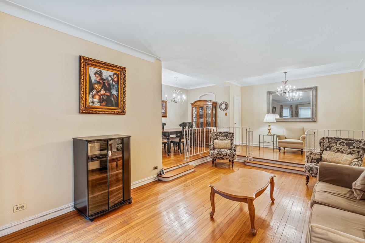 76-36 113th Street # 1A, Forest Hills, NY 11375