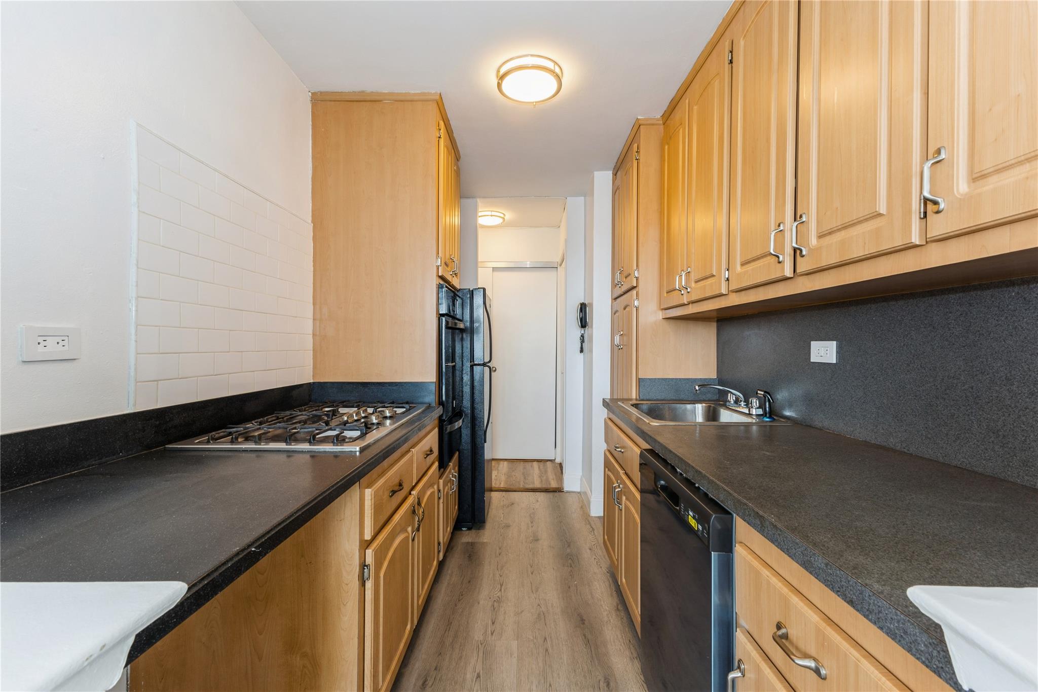 135 Ocean Parkway # 10L, Brooklyn, NY 11218