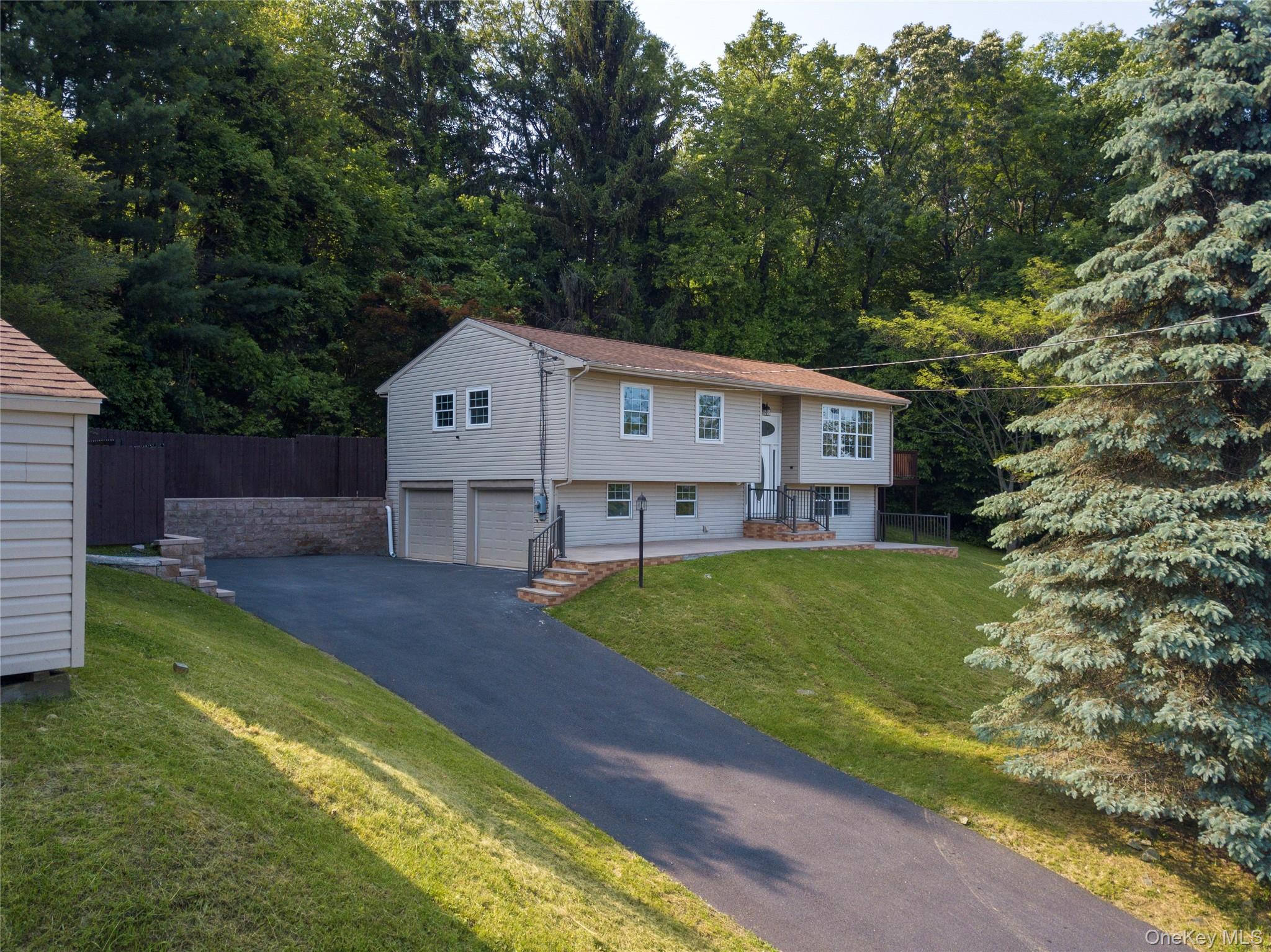 144 Reservoir Road, Marlboro, NY 12542