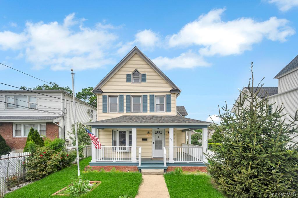 45 Jefferson Avenue, Lynbrook, NY 11563