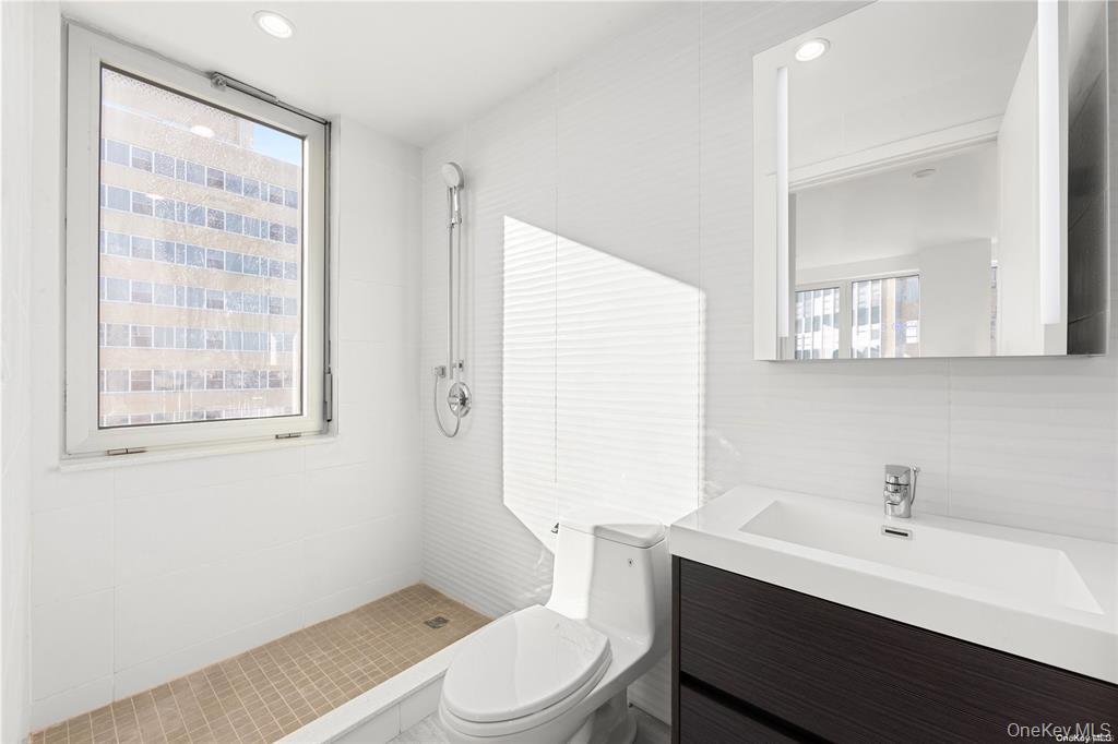 97-29 64th Road # 7E, Rego Park, NY 11374