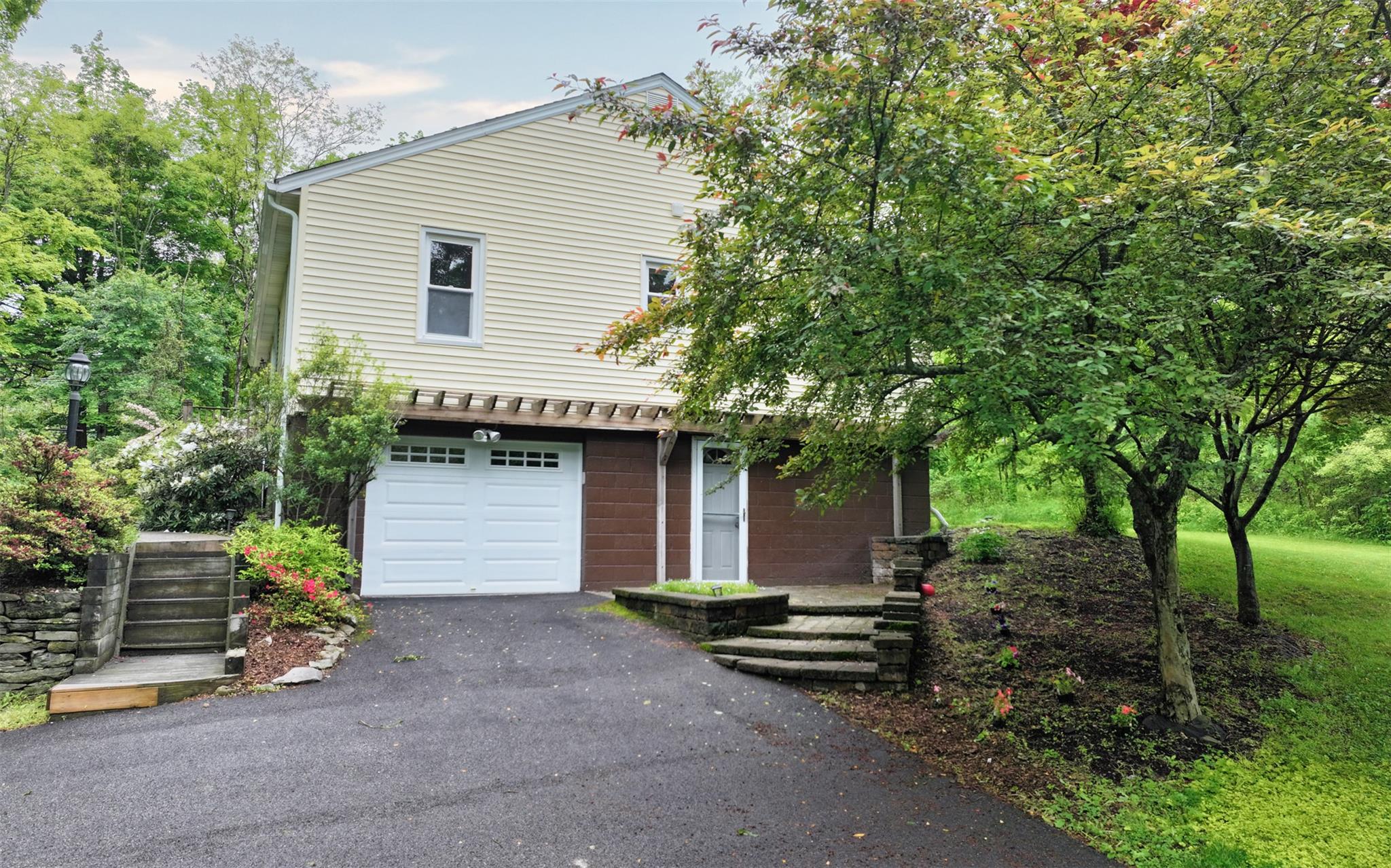 9 Chapel Road, Newburgh, NY 12550