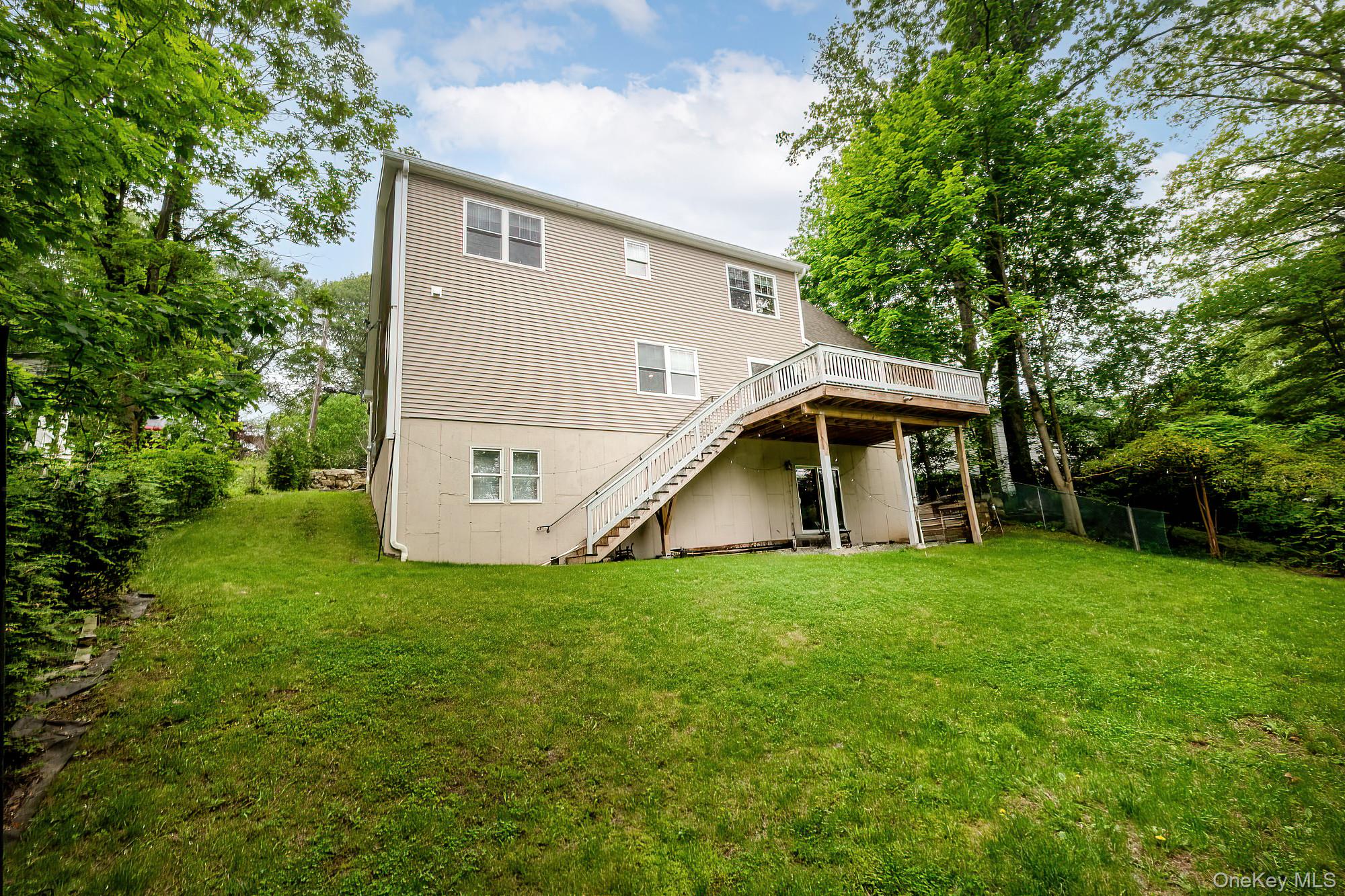 5 Teramar Way, White Plains, NY 10607