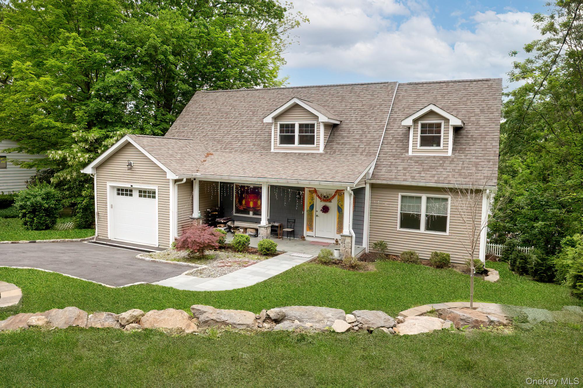 5 Teramar Way, White Plains, NY 10607