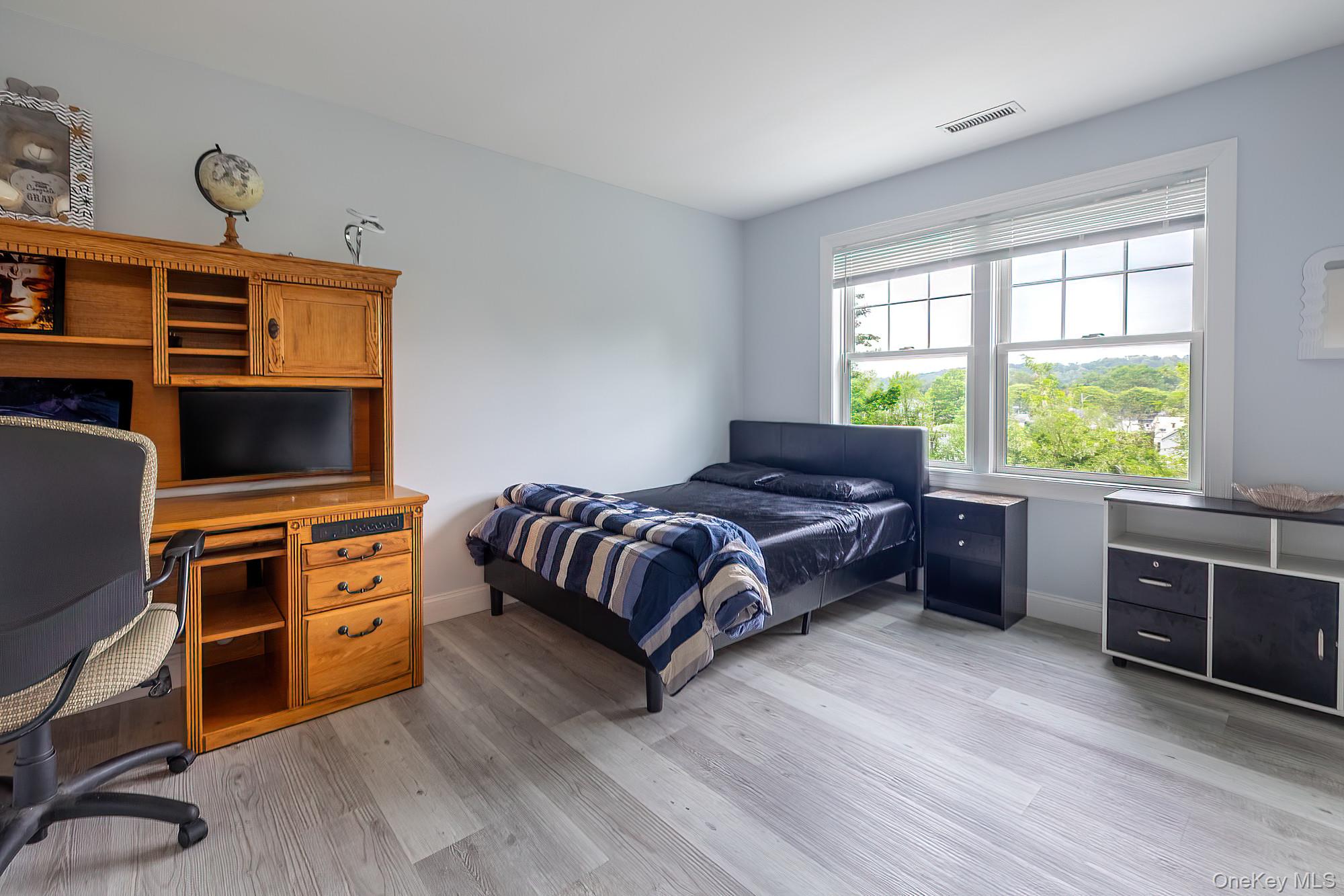 5 Teramar Way, White Plains, NY 10607