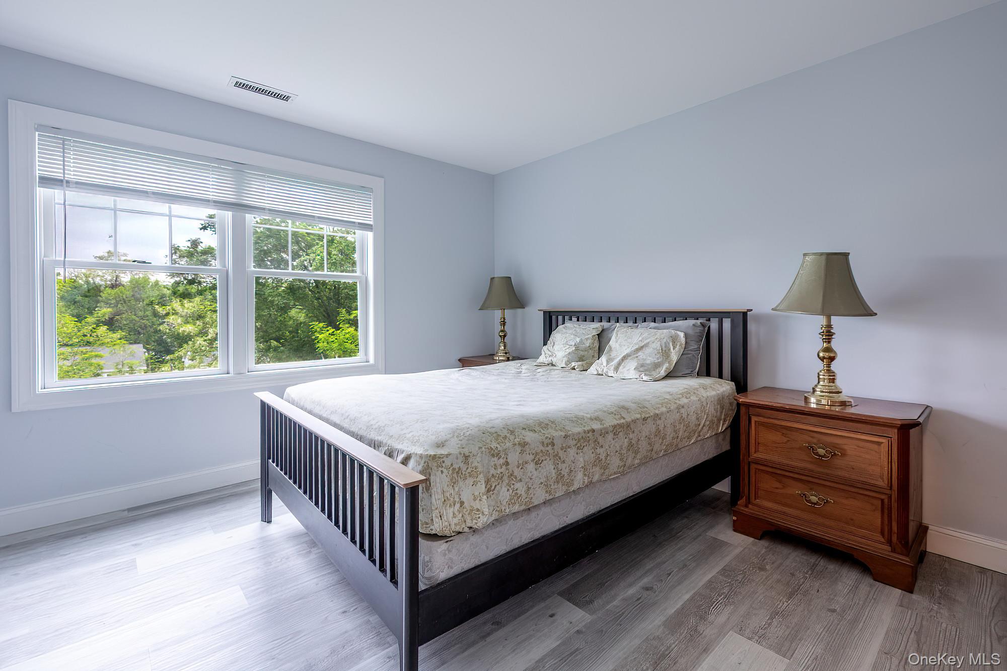 5 Teramar Way, White Plains, NY 10607