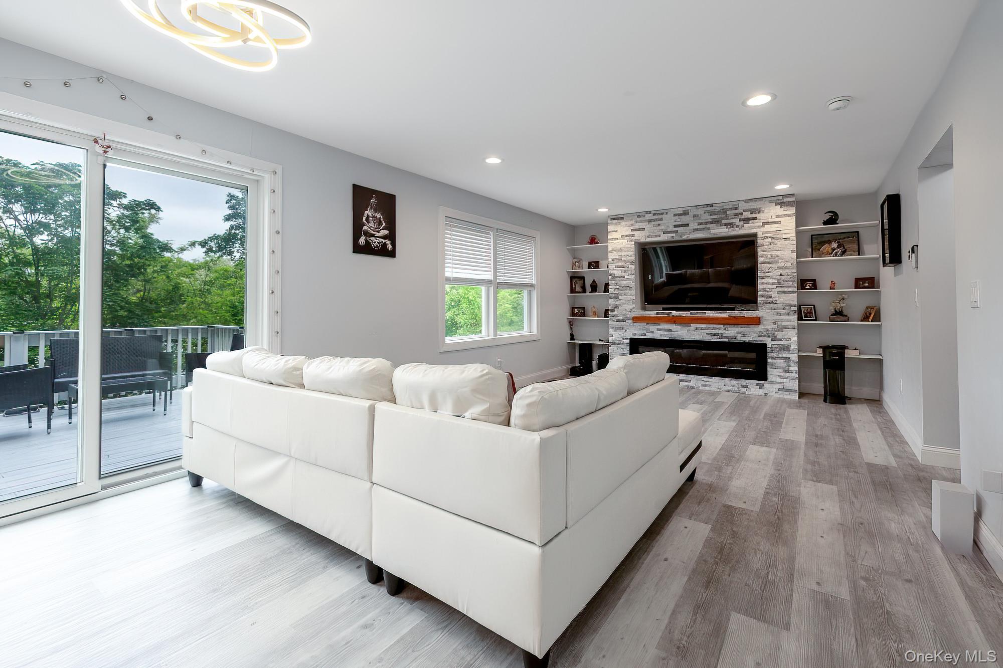 5 Teramar Way, White Plains, NY 10607