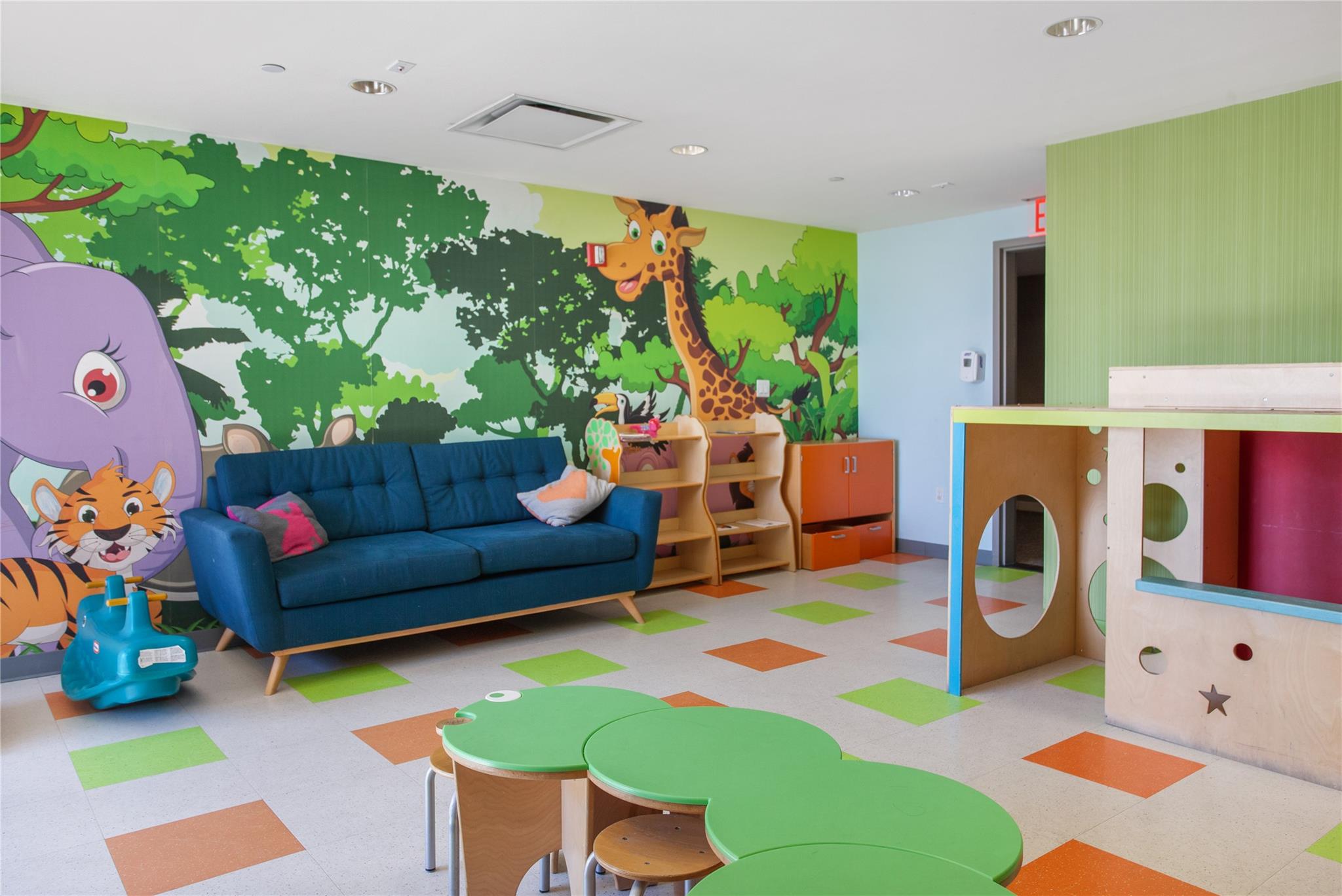 40-26 college point Boulevard # 16E, Flushing, NY 11354