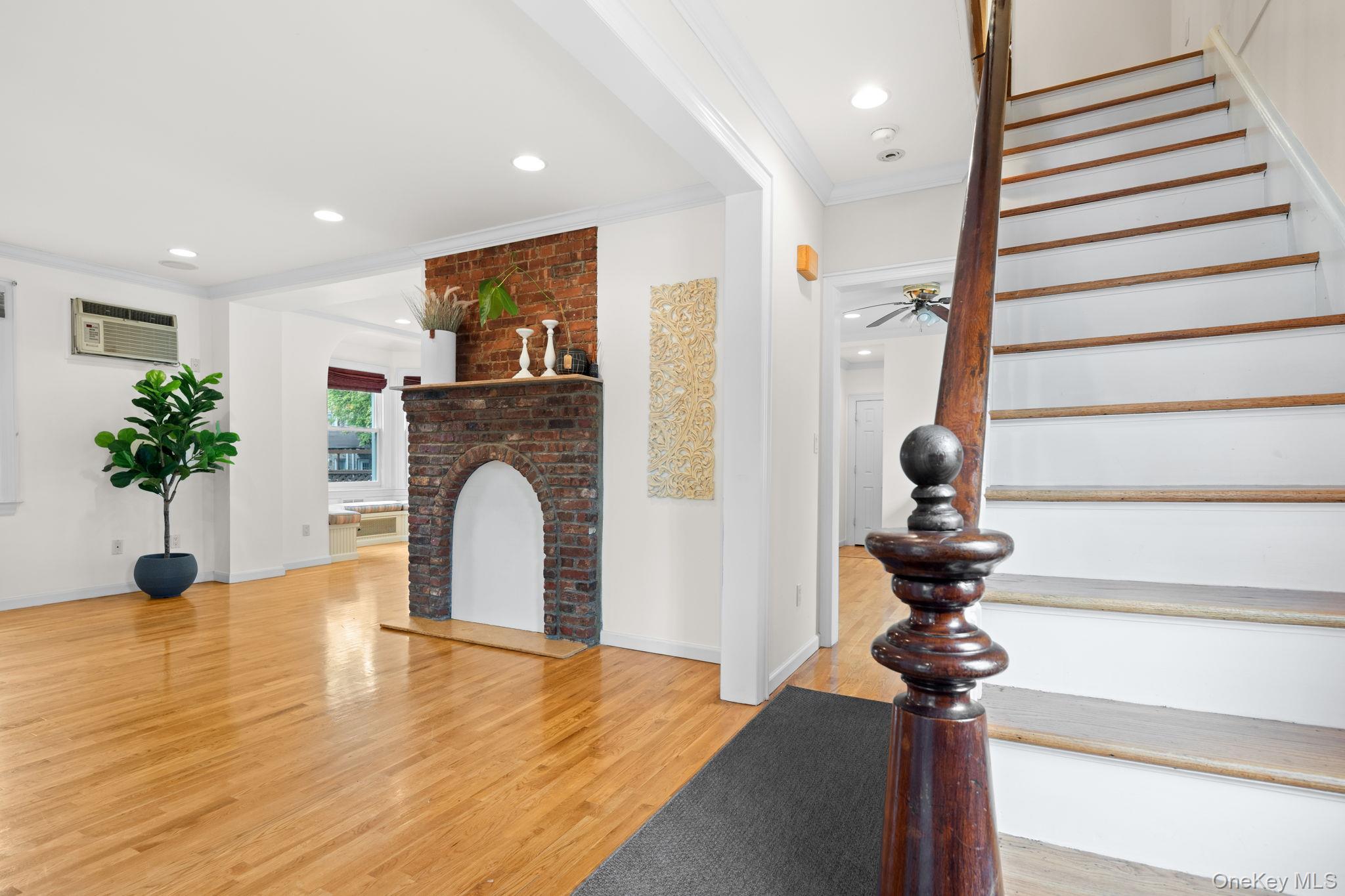 551 Minnieford Avenue, Bronx, NY 10464