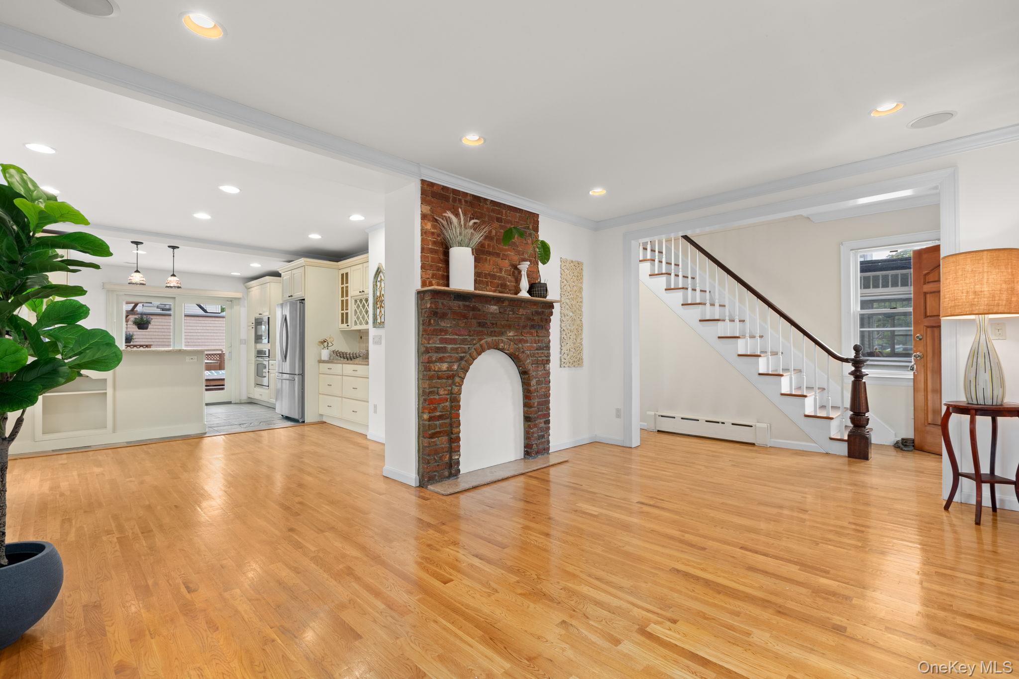 551 Minnieford Avenue, Bronx, NY 10464