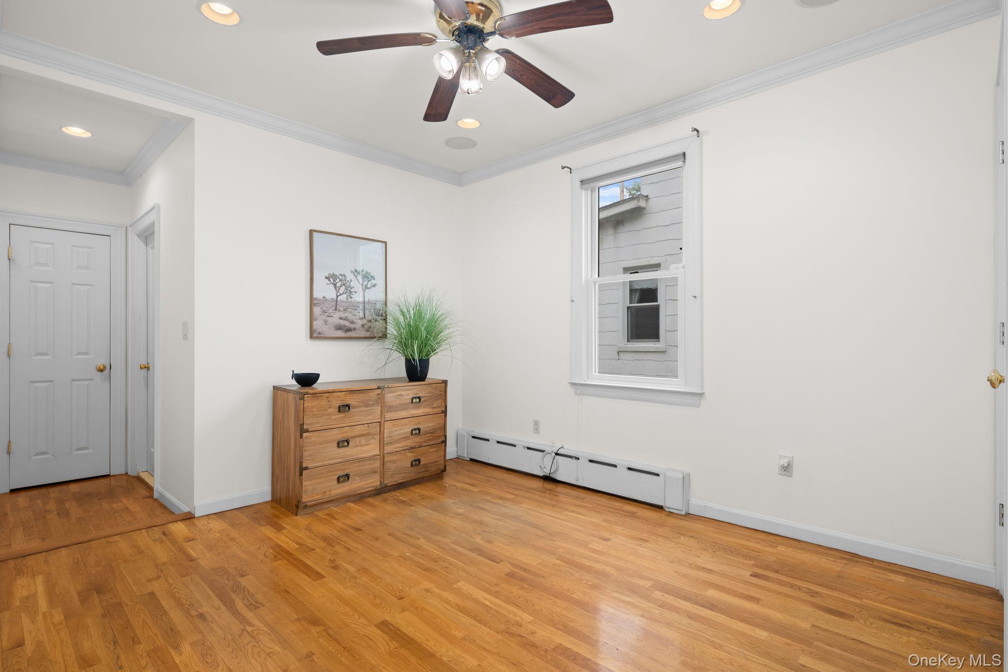 551 Minnieford Avenue, Bronx, NY 10464