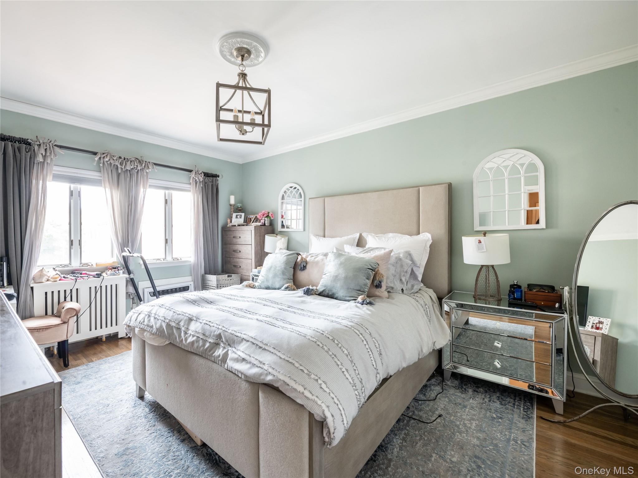 215 Middle Neck Road # 15-2A, Great Neck, NY 11021