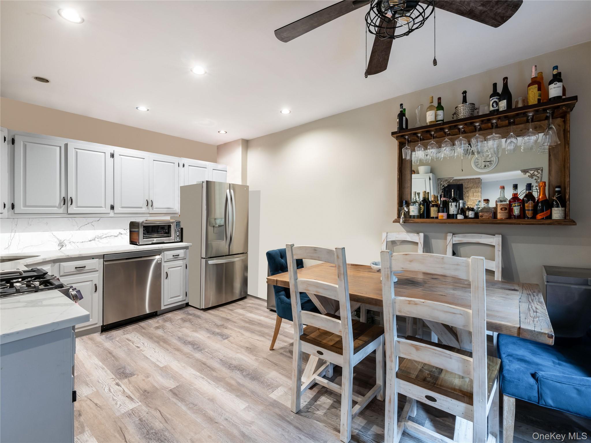 215 Middle Neck Road # 15-2A, Great Neck, NY 11021