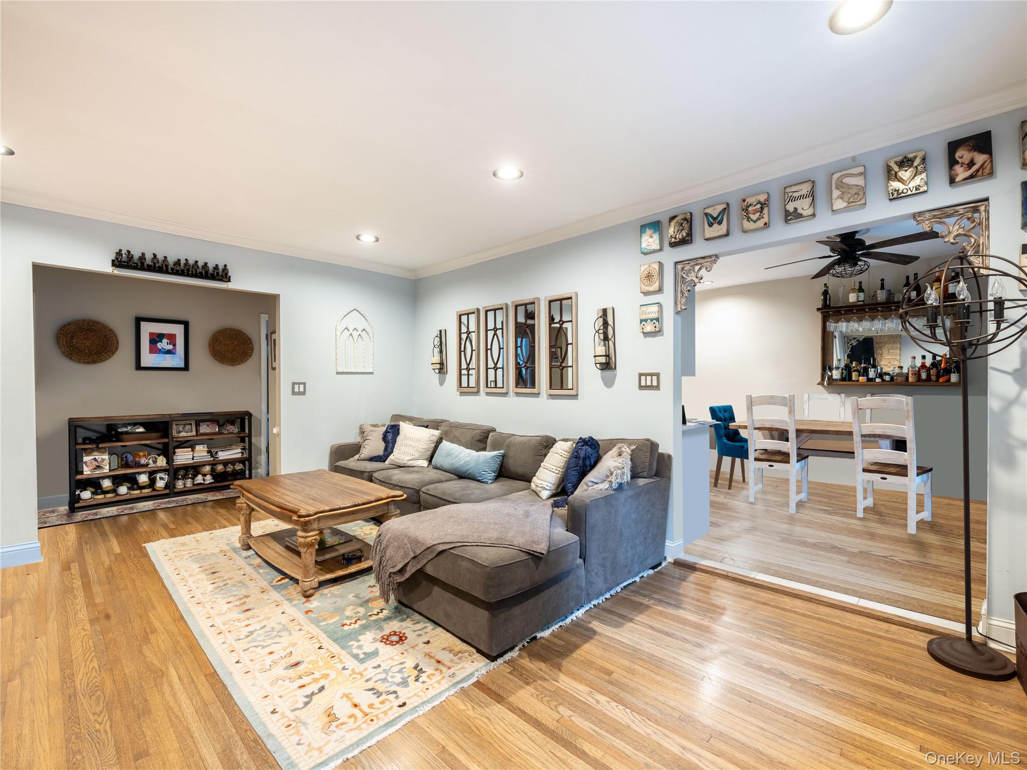 215 Middle Neck Road # 15-2A, Great Neck, NY 11021