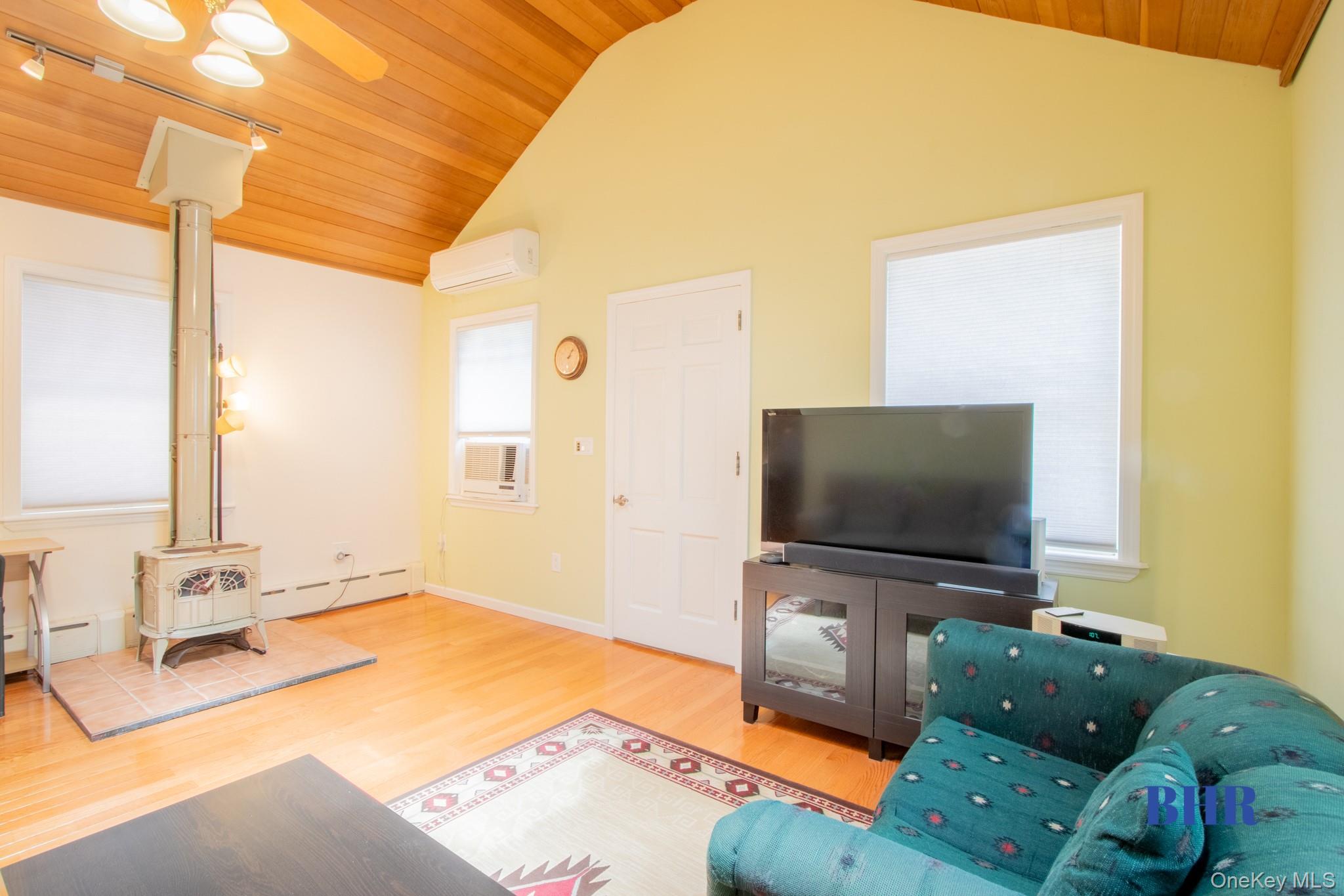 120 Norfolk Street, Brooklyn, NY 11235