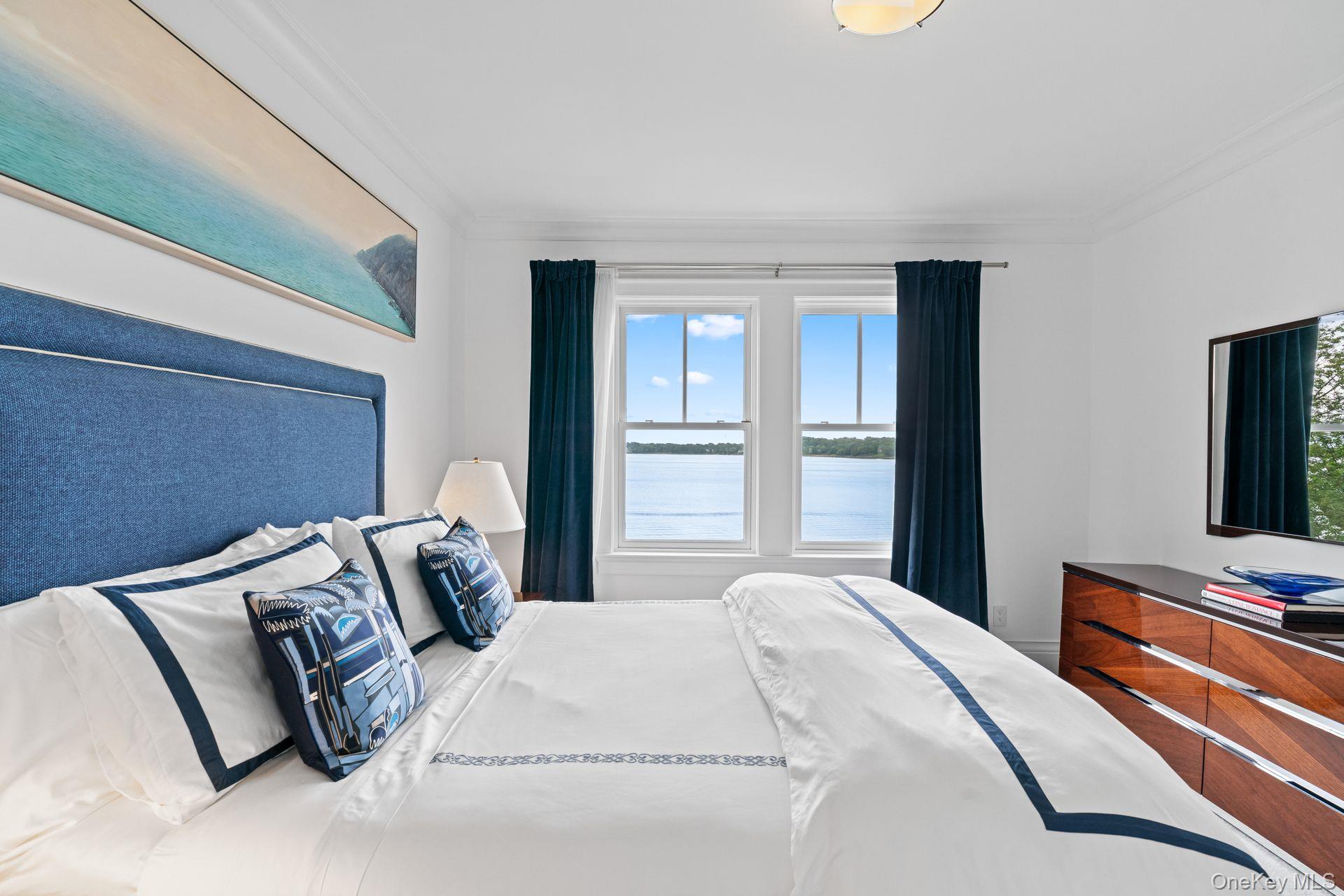 998 West Shore Road, Mill Neck, NY 11771