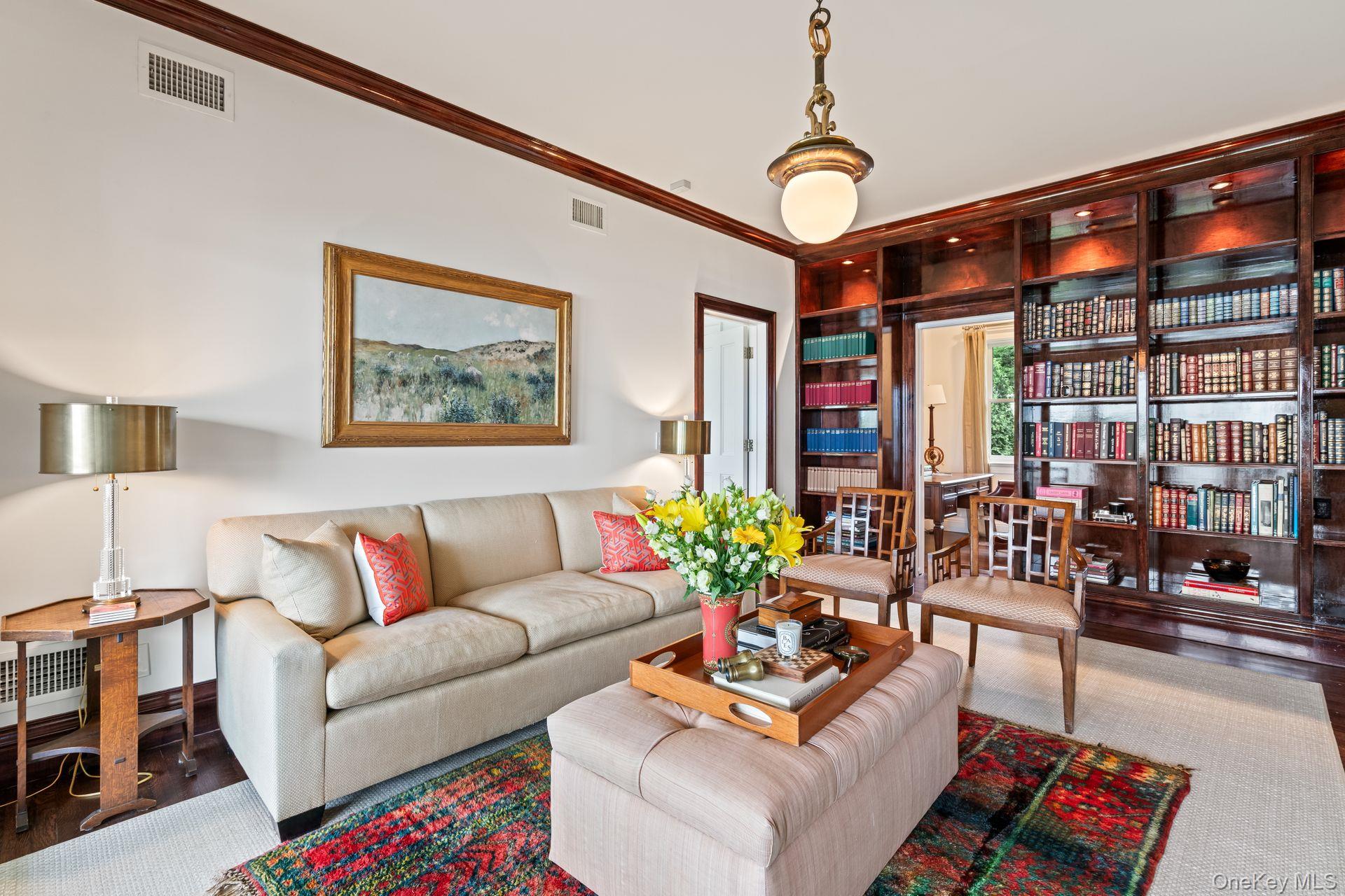 998 West Shore Road, Mill Neck, NY 11771