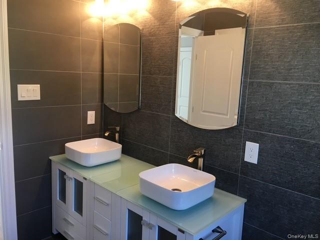 110B Louis Street, Massapequa, NY 11758