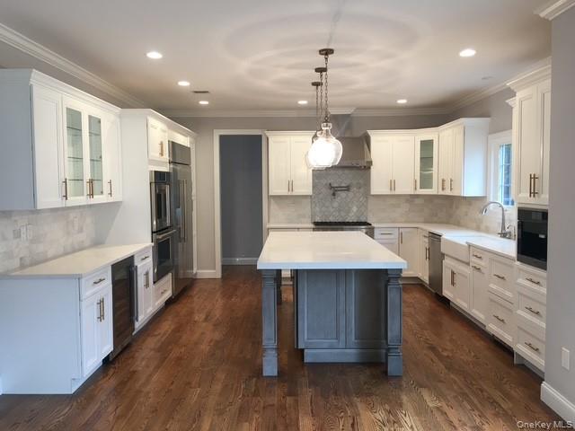 110B Louis Street, Massapequa, NY 11758