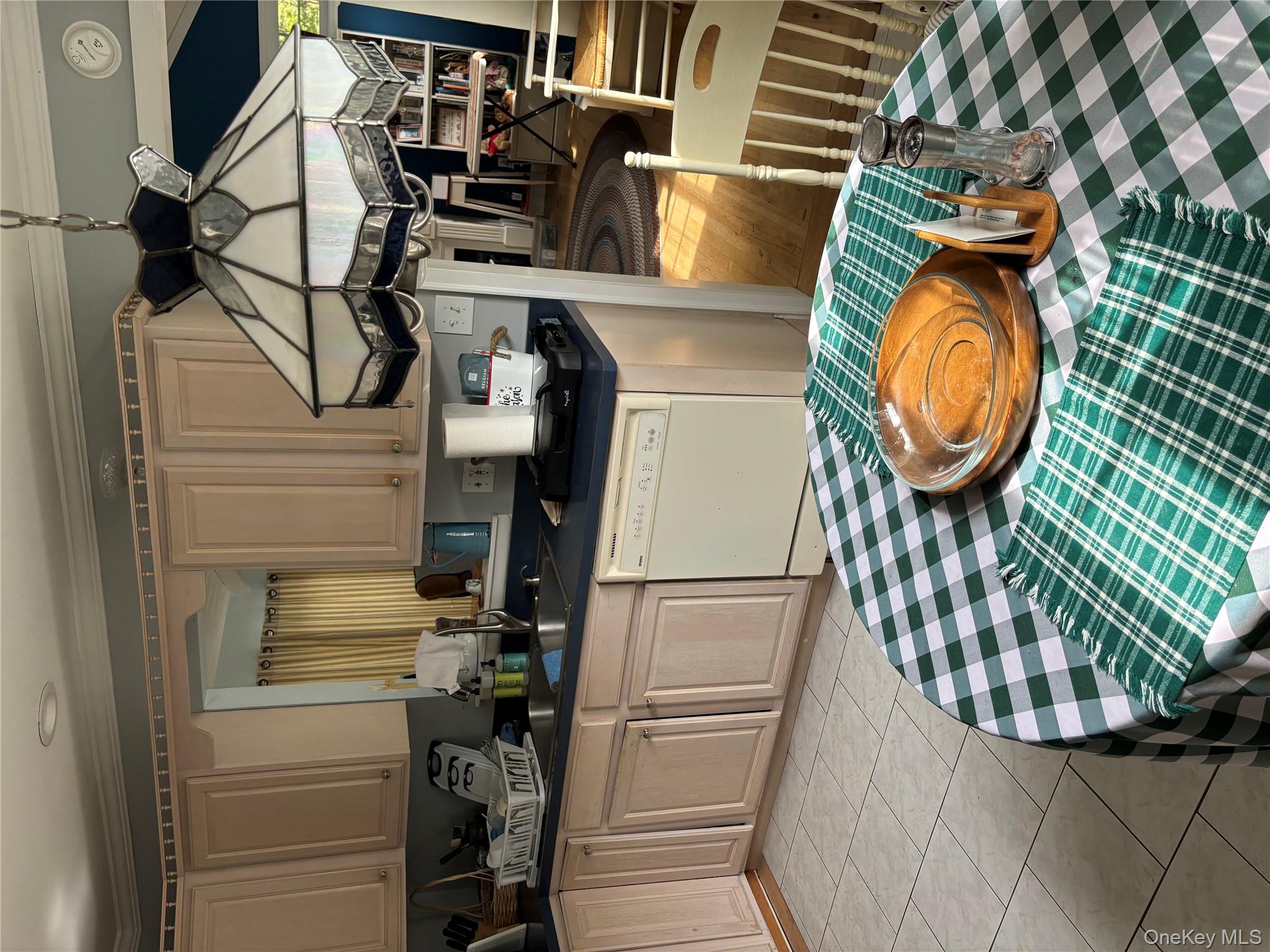 190 Canterbury Drive, Ridge, NY 11961