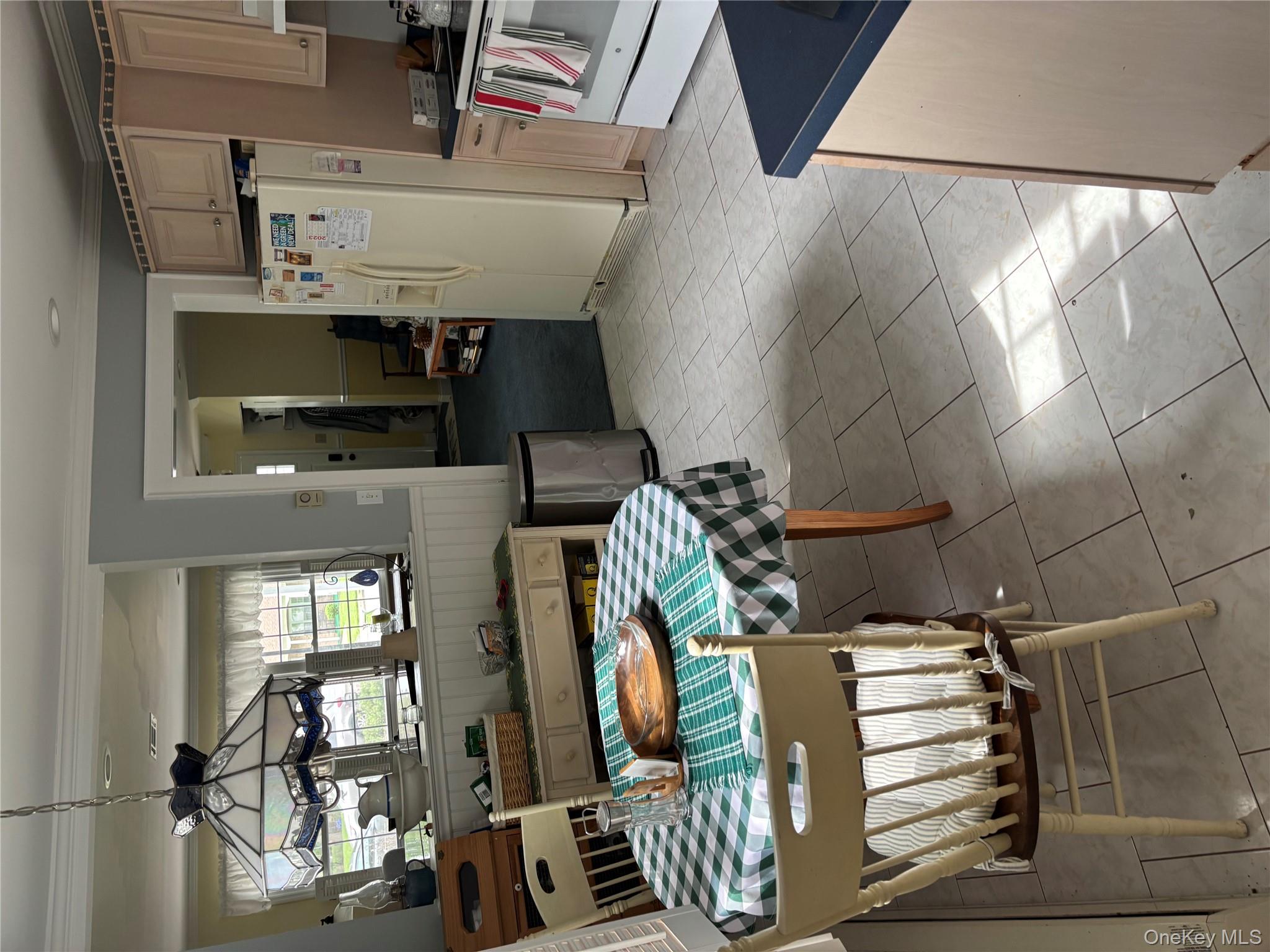 190 Canterbury Drive, Ridge, NY 11961