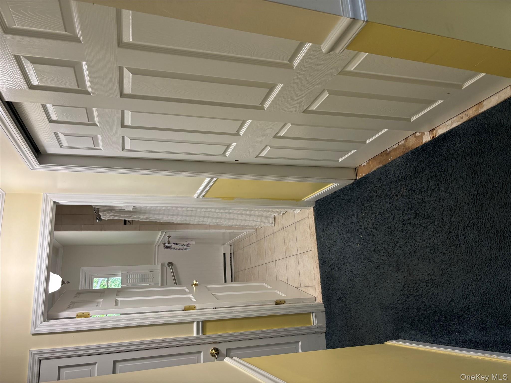 190 Canterbury Drive, Ridge, NY 11961