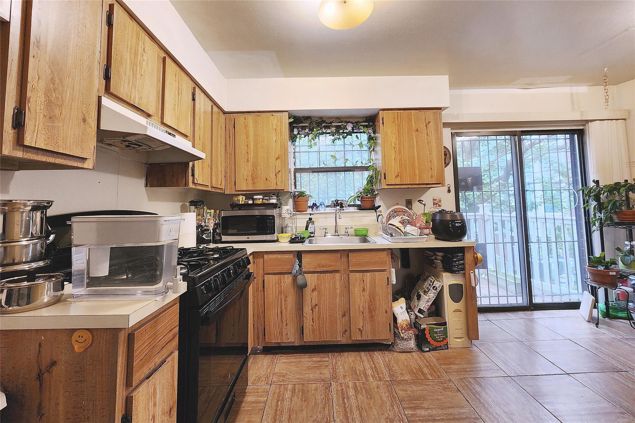 120-16 Cove Court # 87A, College Point, NY 11356