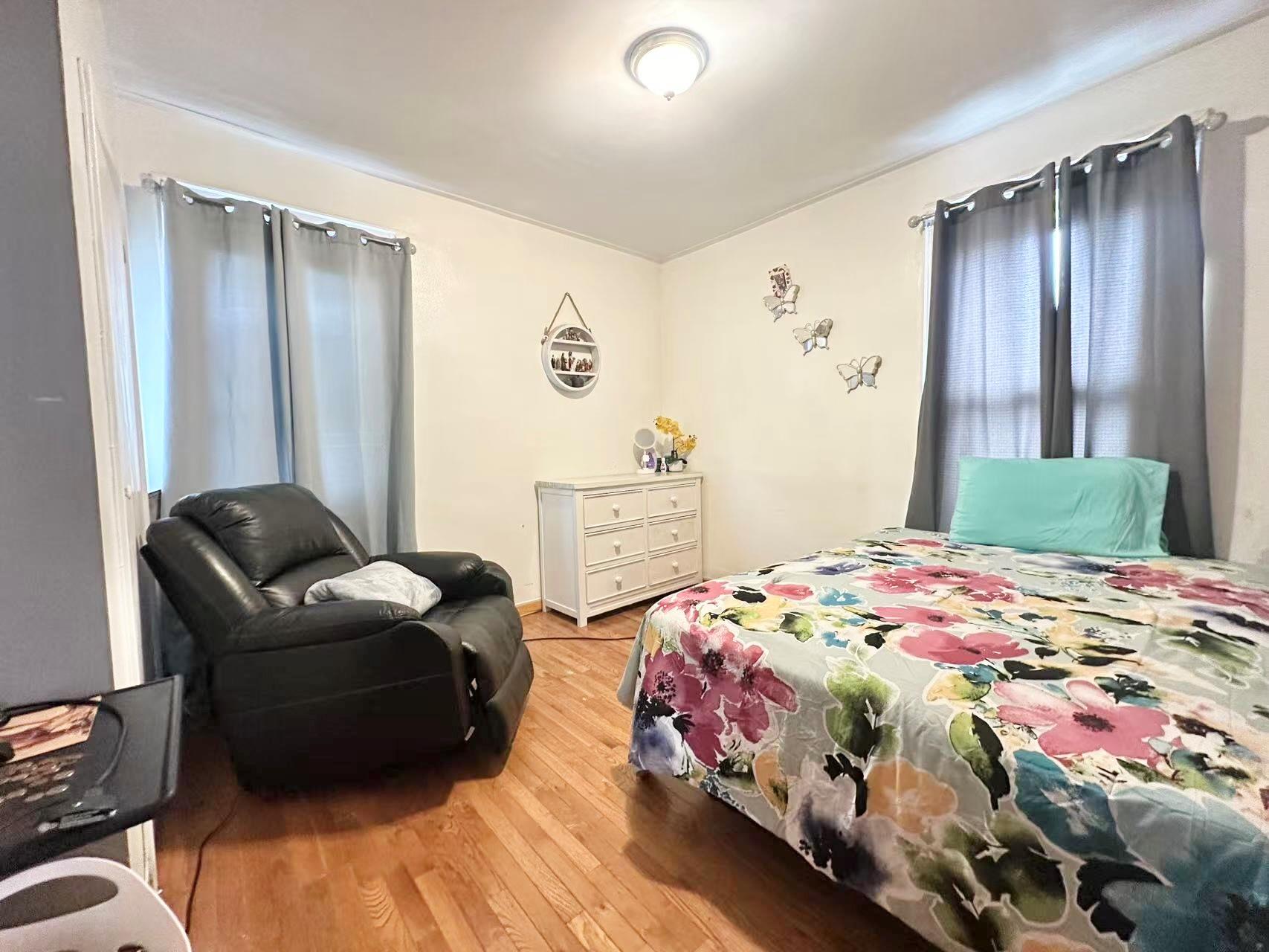 18 Sheridan Ave, Brooklyn, NY 11208