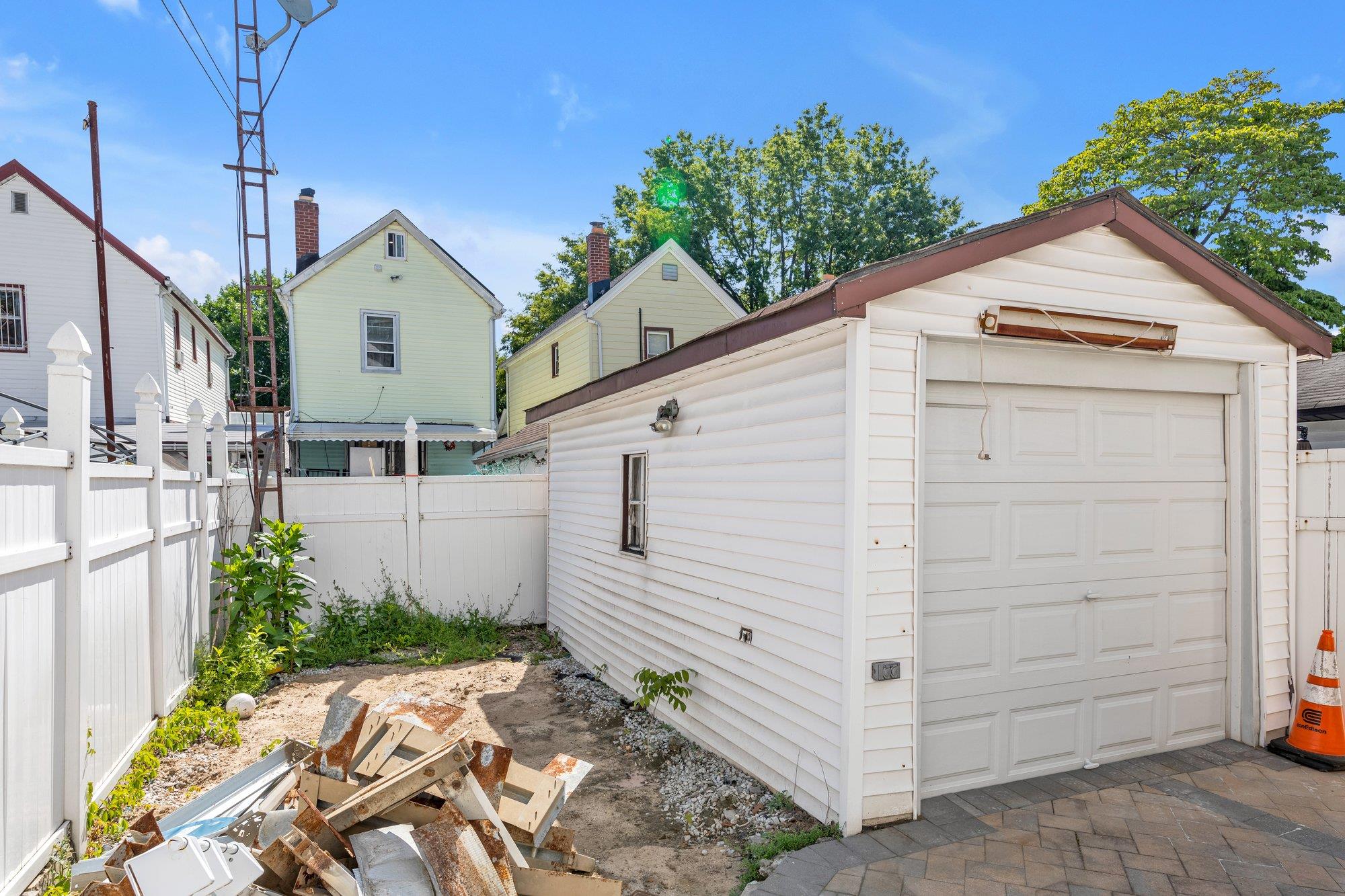 91-25 78 Street, Woodhaven, NY 11421