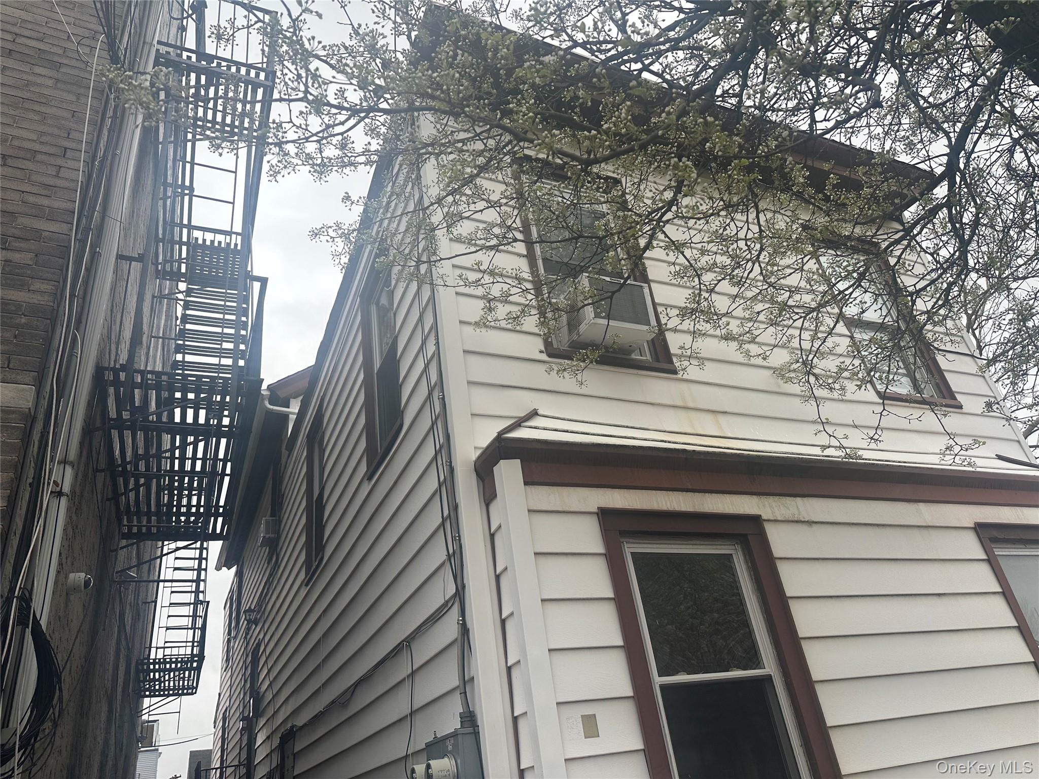 21 Drake Avenue, New Rochelle, NY 10805