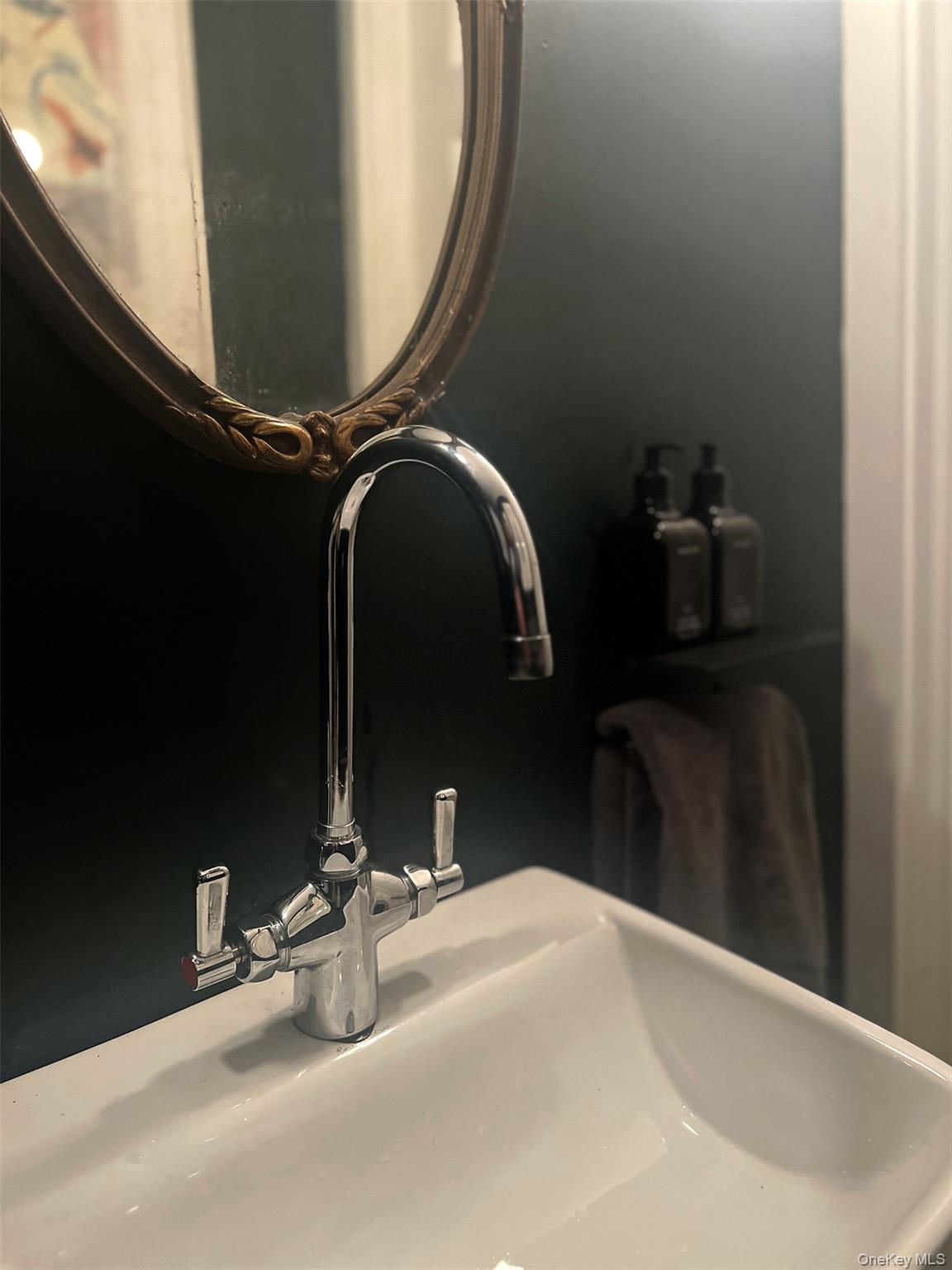 17 Washington Avenue, Millbrook, NY 12545