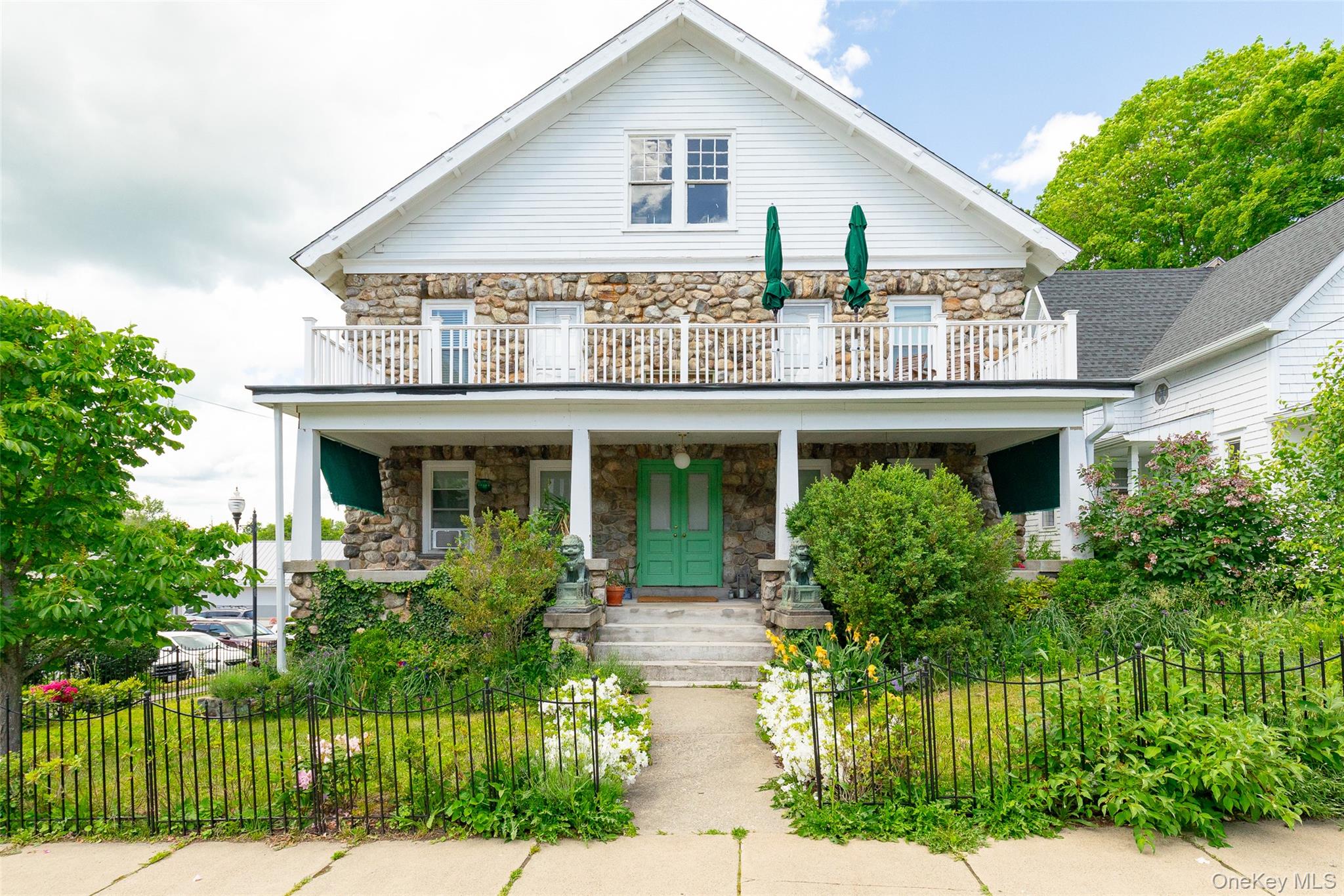 17 Washington Avenue, Millbrook, NY 12545