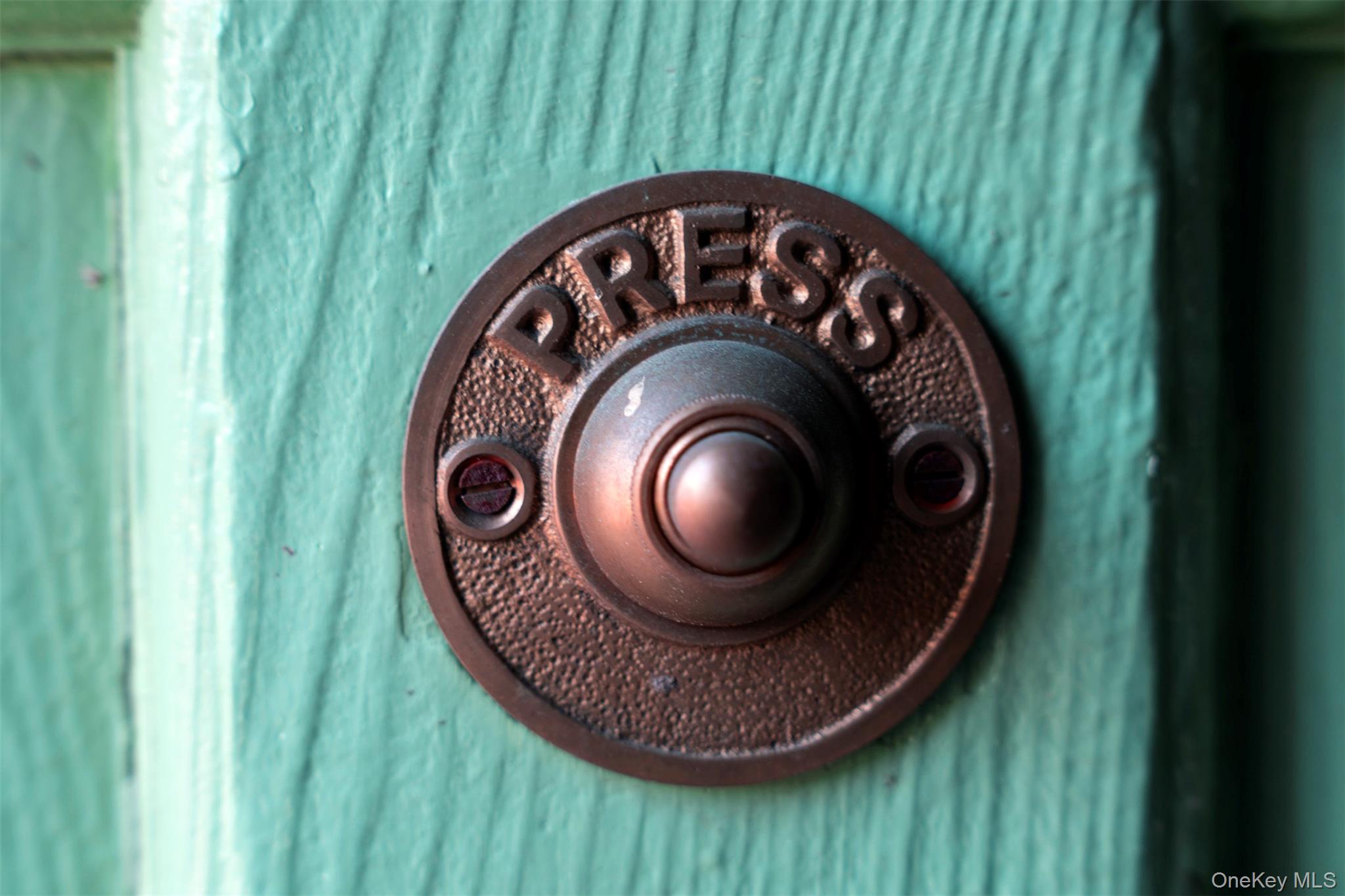 17 Washington Avenue, Millbrook, NY 12545