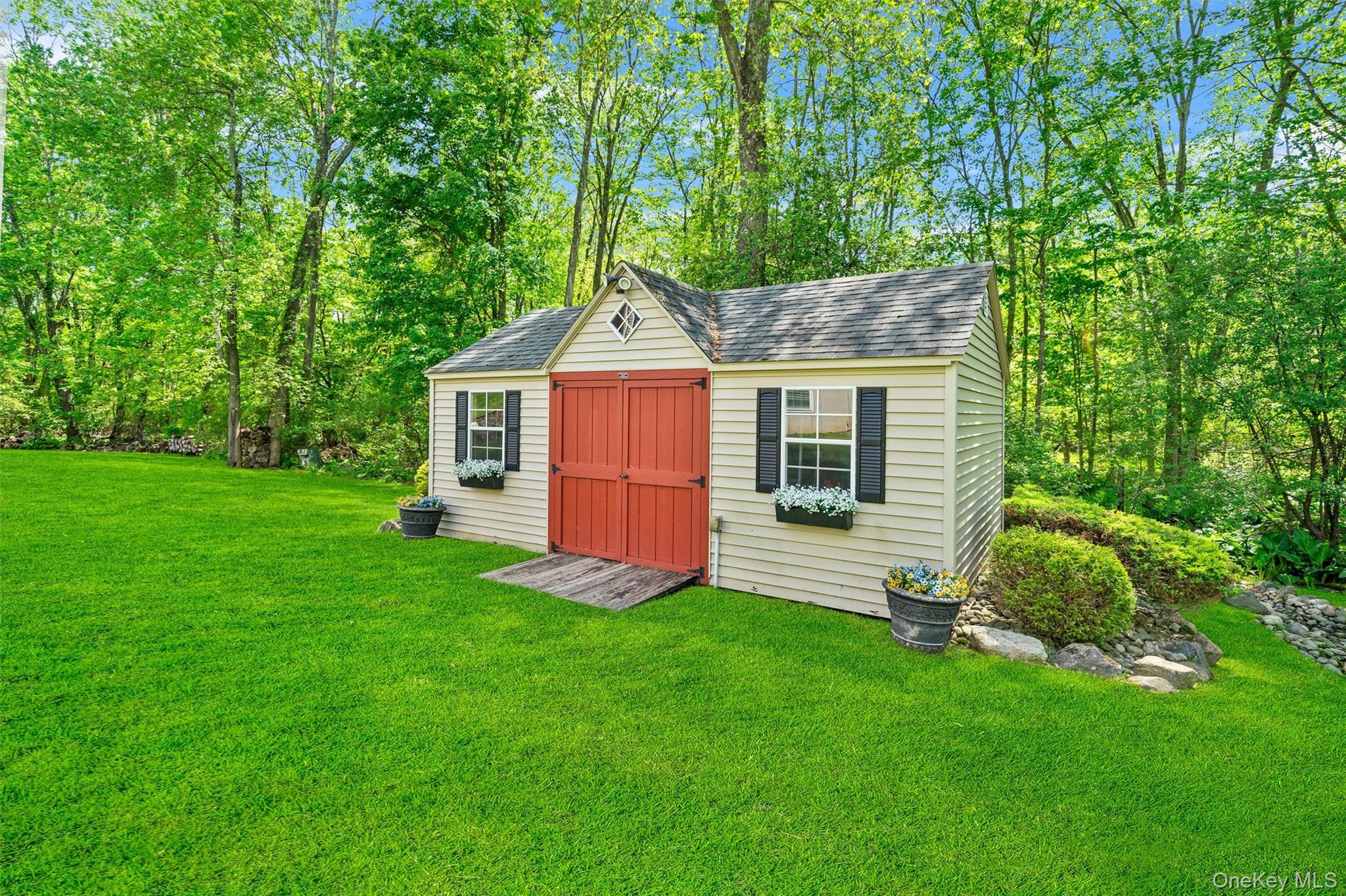 7 Stonewall Court, Warwick, NY 10990