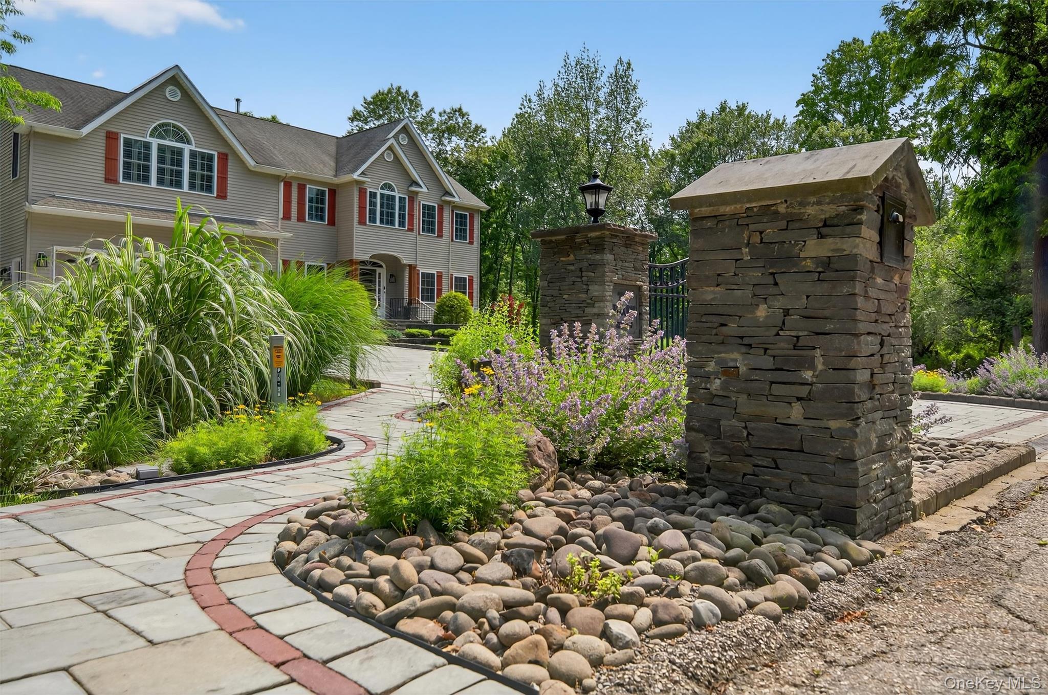 7 Stonewall Court, Warwick, NY 10990