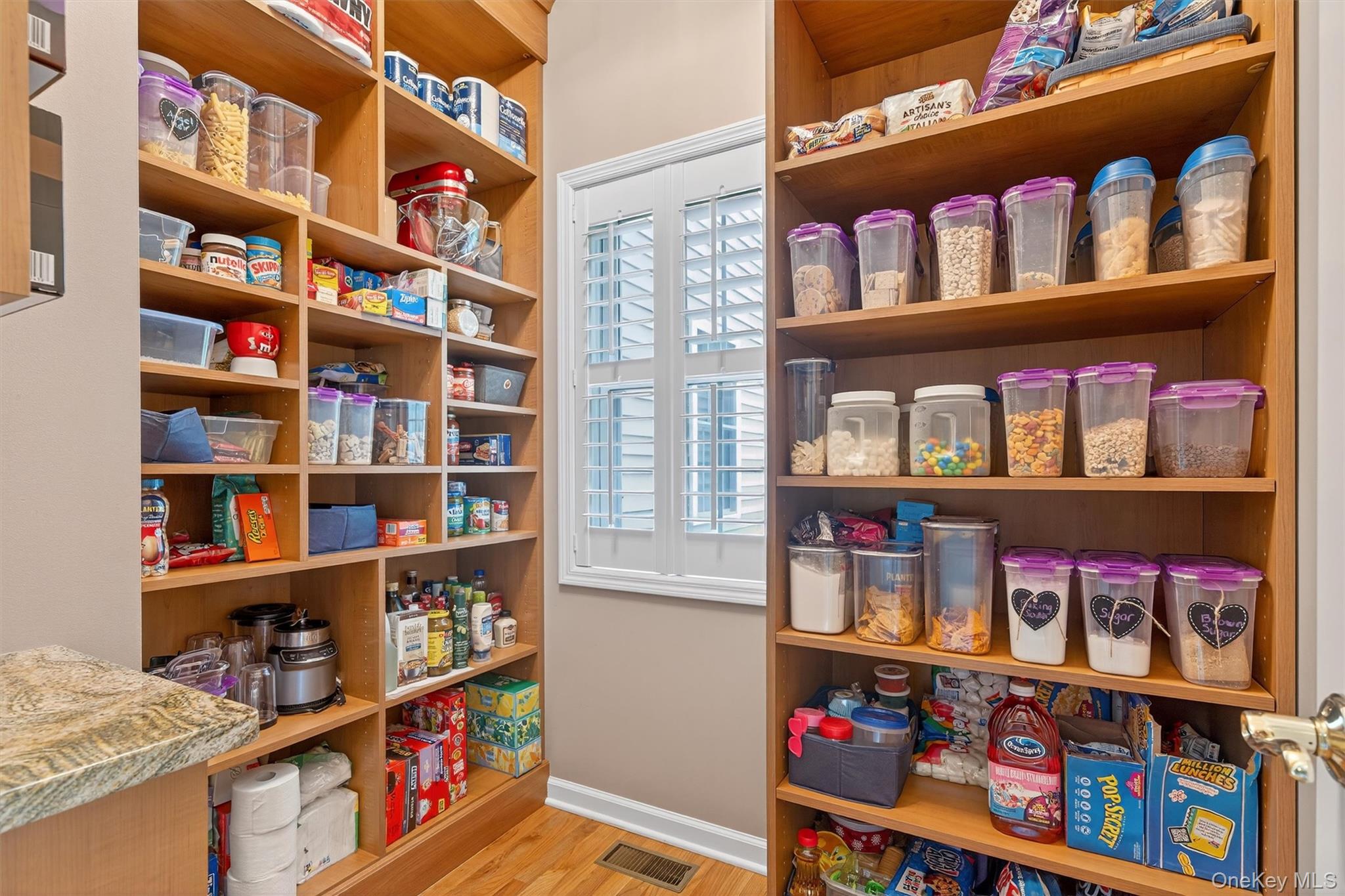 7 Stonewall Court, Warwick, NY 10990