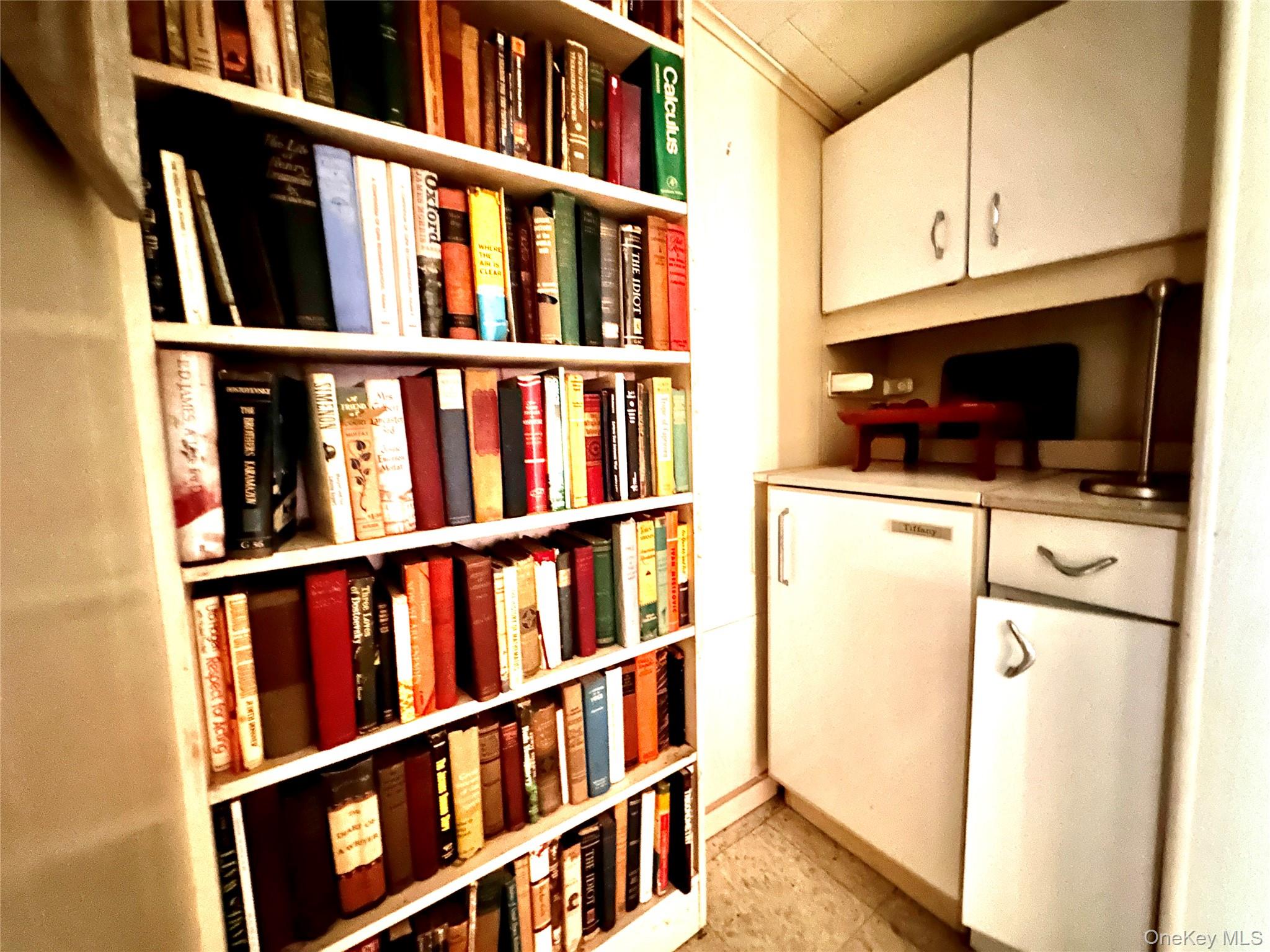 102 Cedar Cliff Road, Monroe, NY 10950