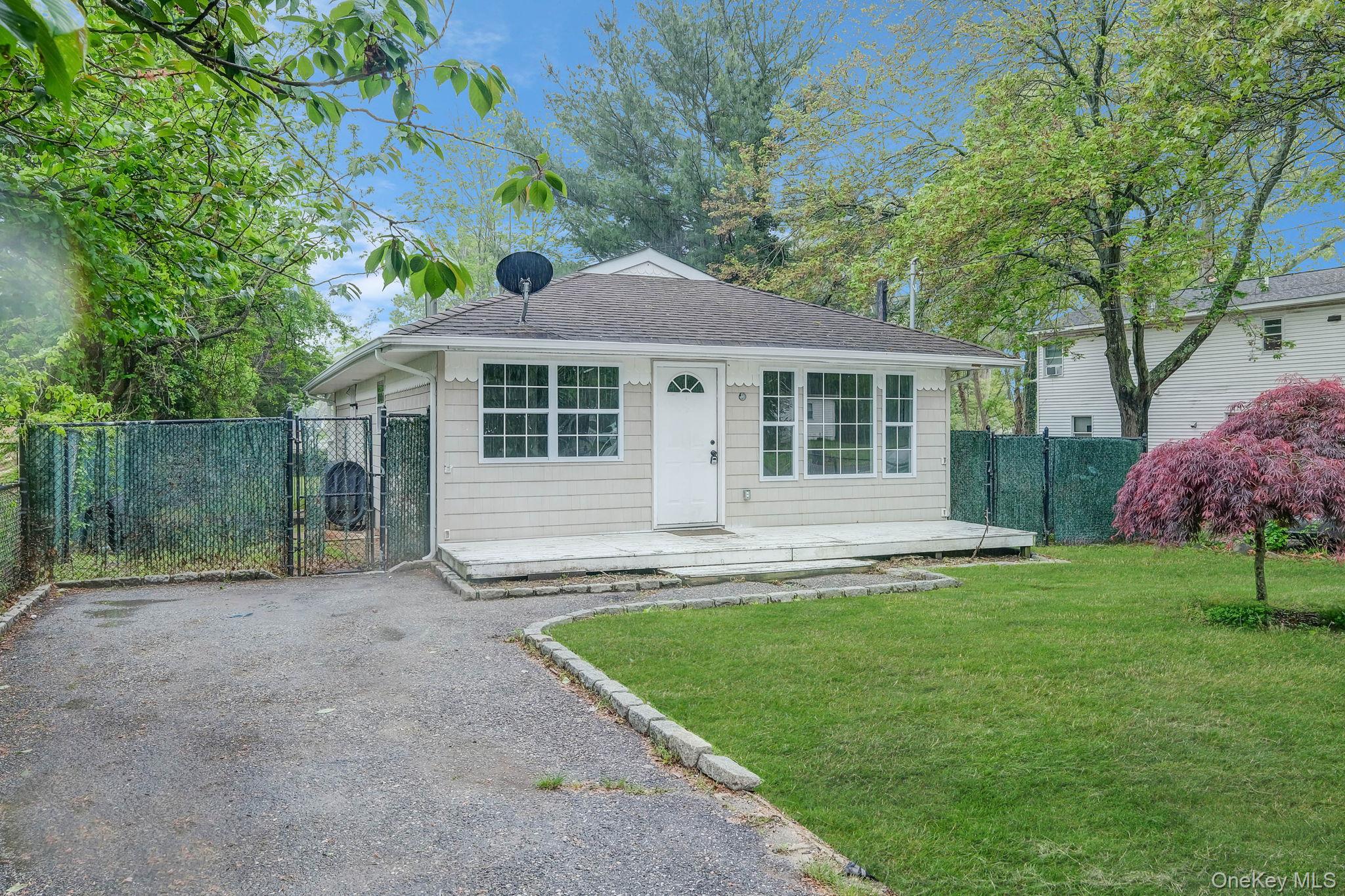 122 Eleanor Avenue, Mastic, NY 11950