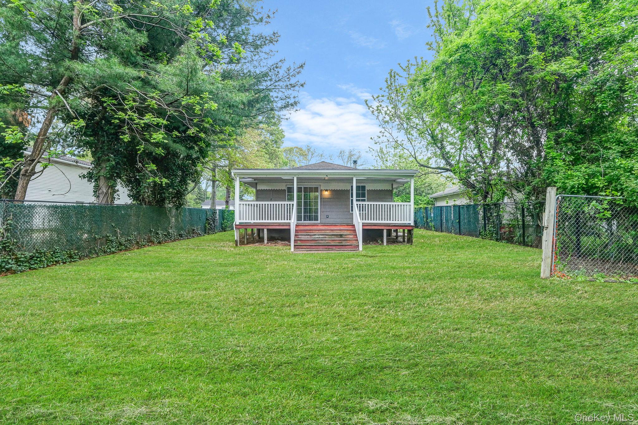 122 Eleanor Avenue, Mastic, NY 11950