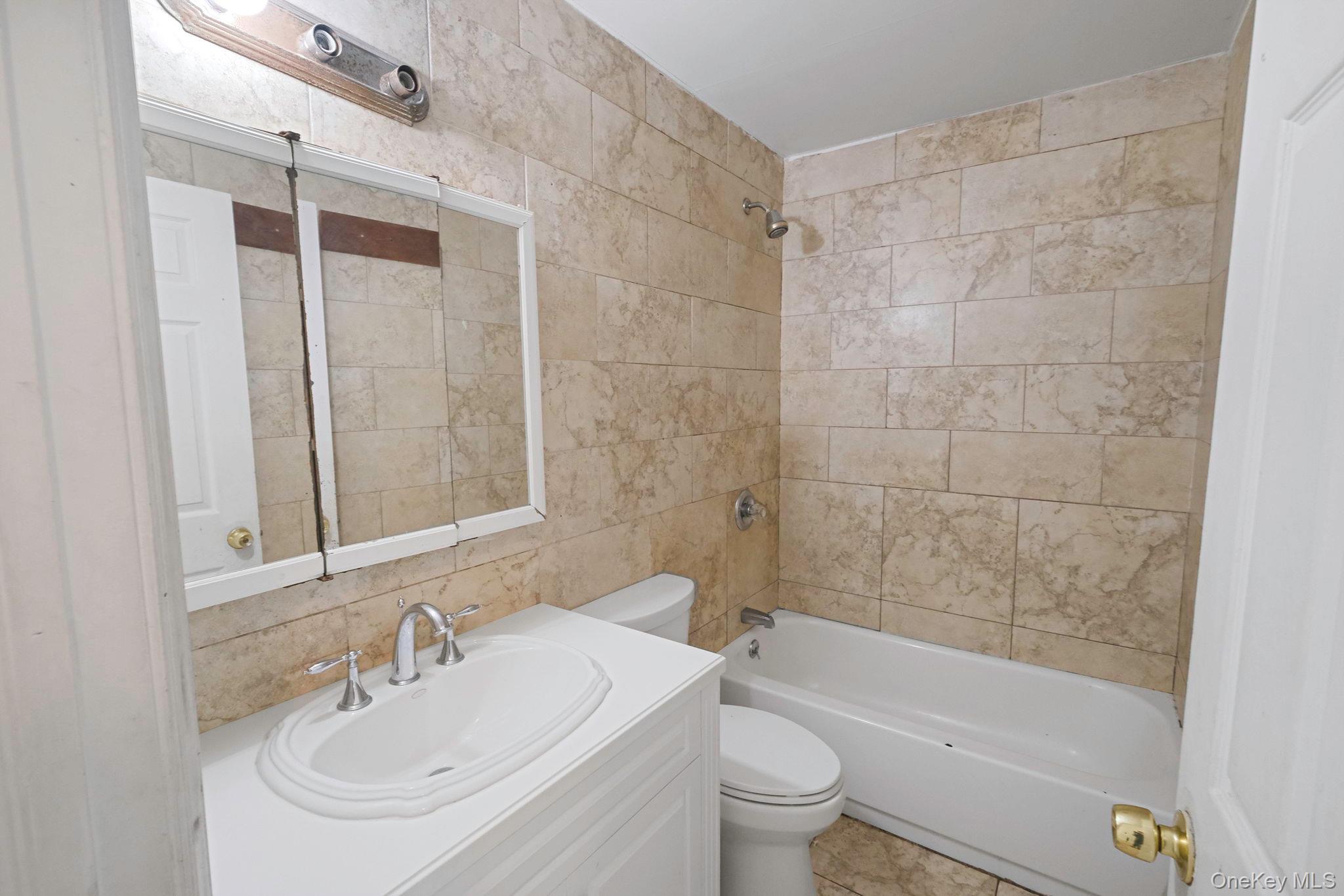 122 Eleanor Avenue, Mastic, NY 11950