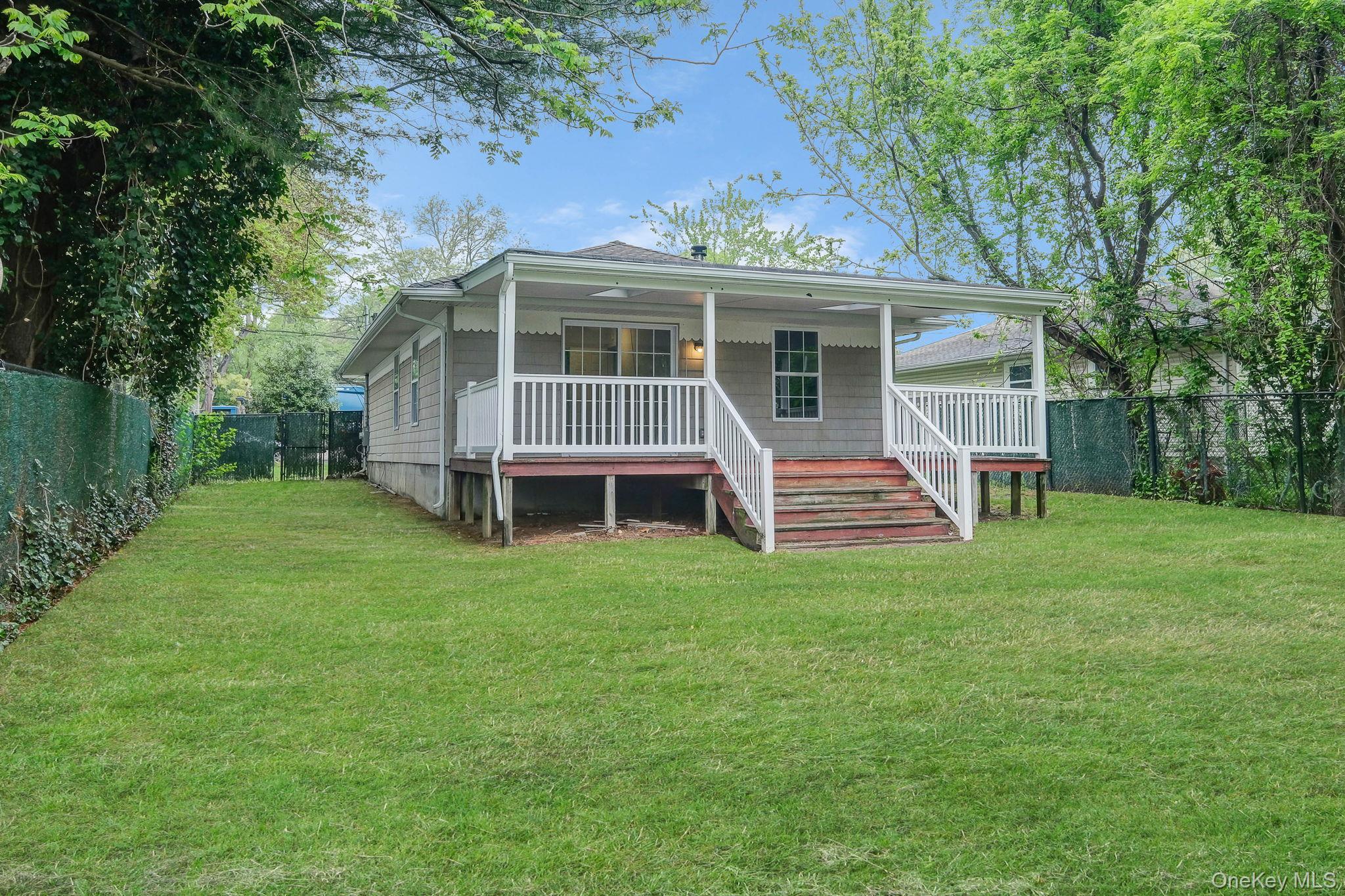 122 Eleanor Avenue, Mastic, NY 11950