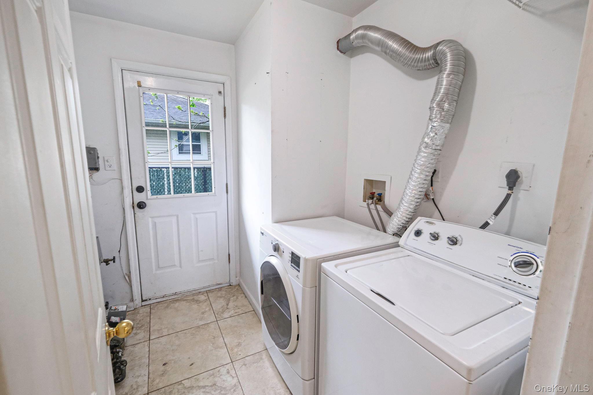 122 Eleanor Avenue, Mastic, NY 11950