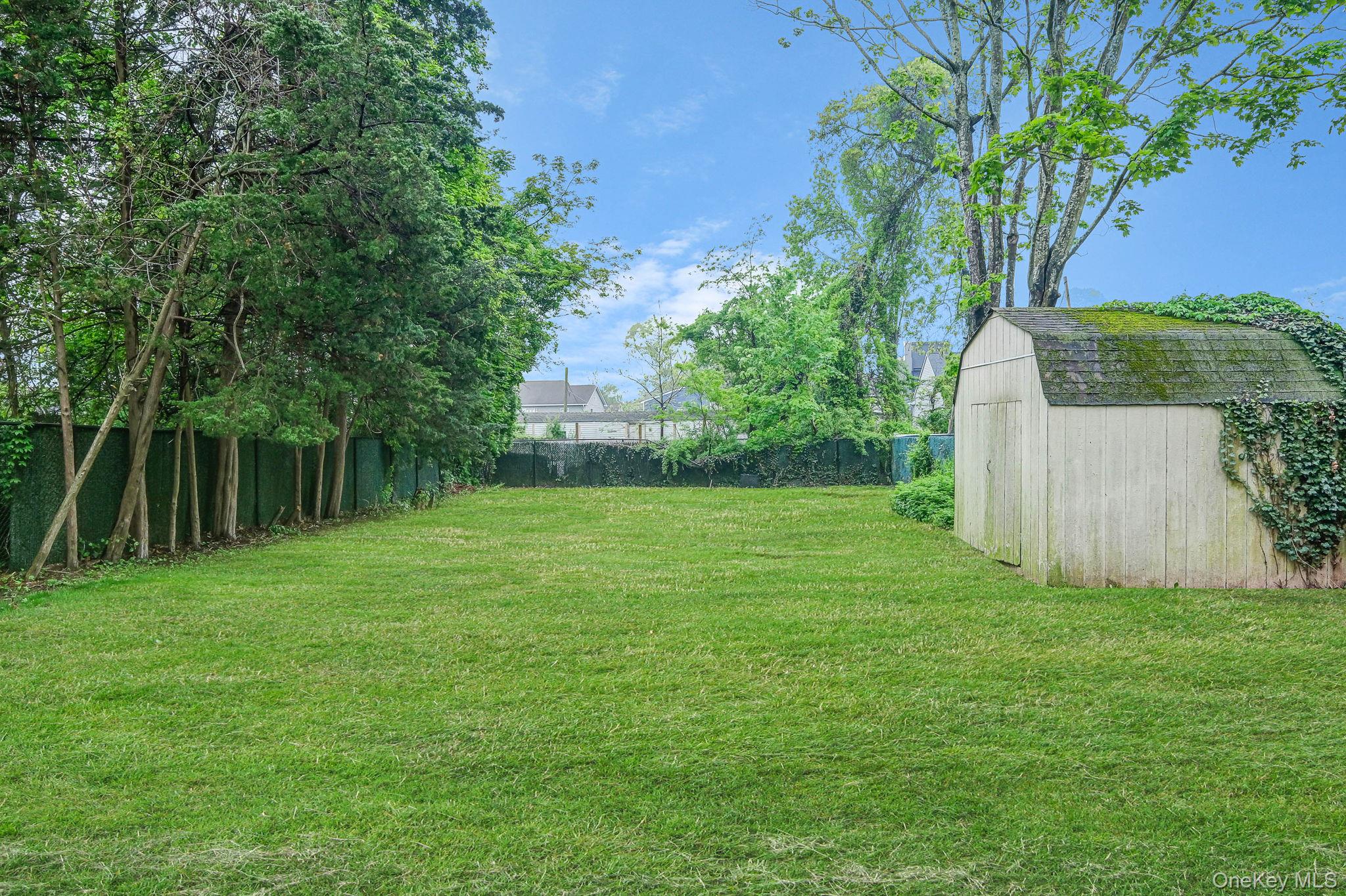 122 Eleanor Avenue, Mastic, NY 11950