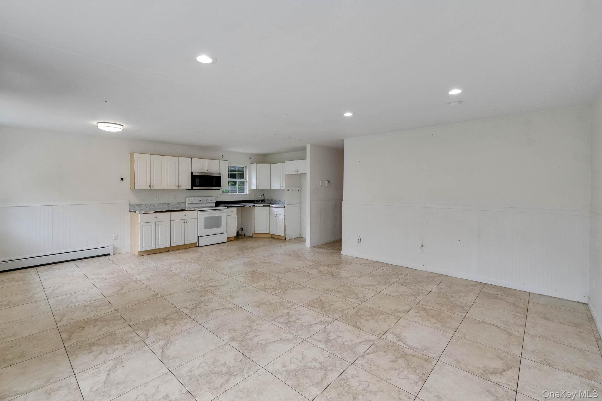 122 Eleanor Avenue, Mastic, NY 11950