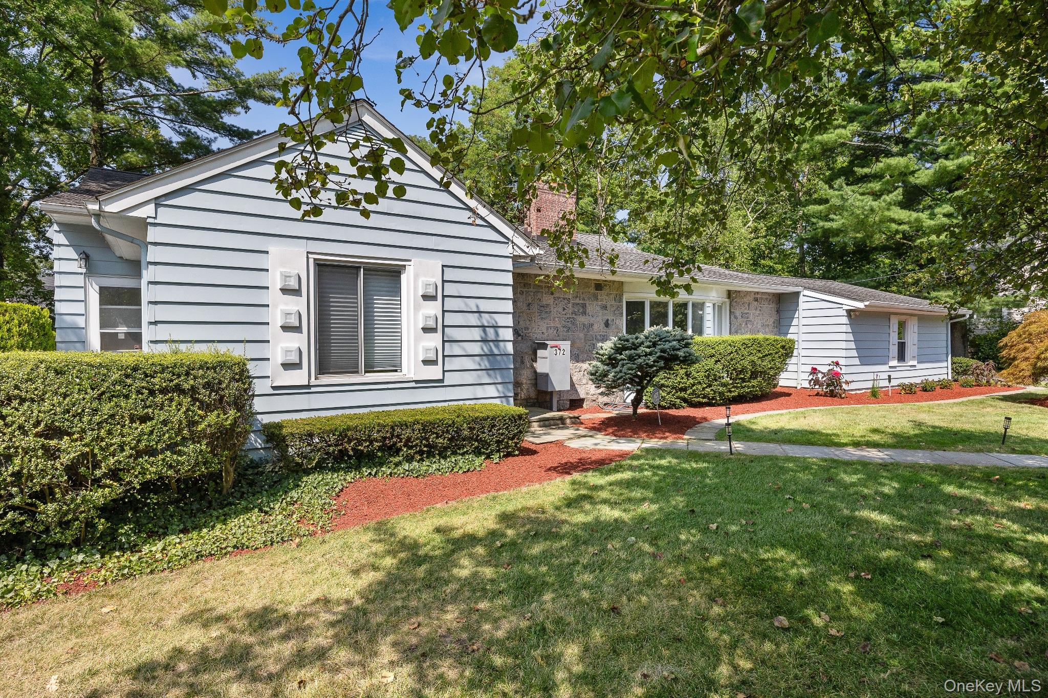 372 Heathcote Road, Scarsdale, NY 10583