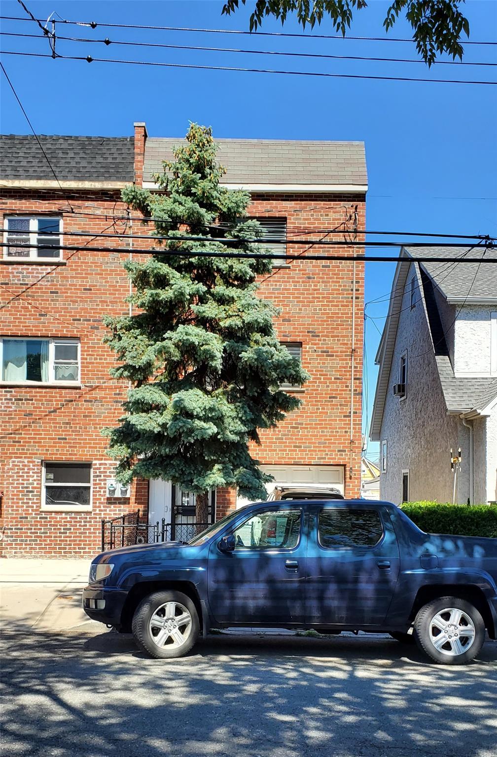 3314 Mickle, Bronx, NY 10469