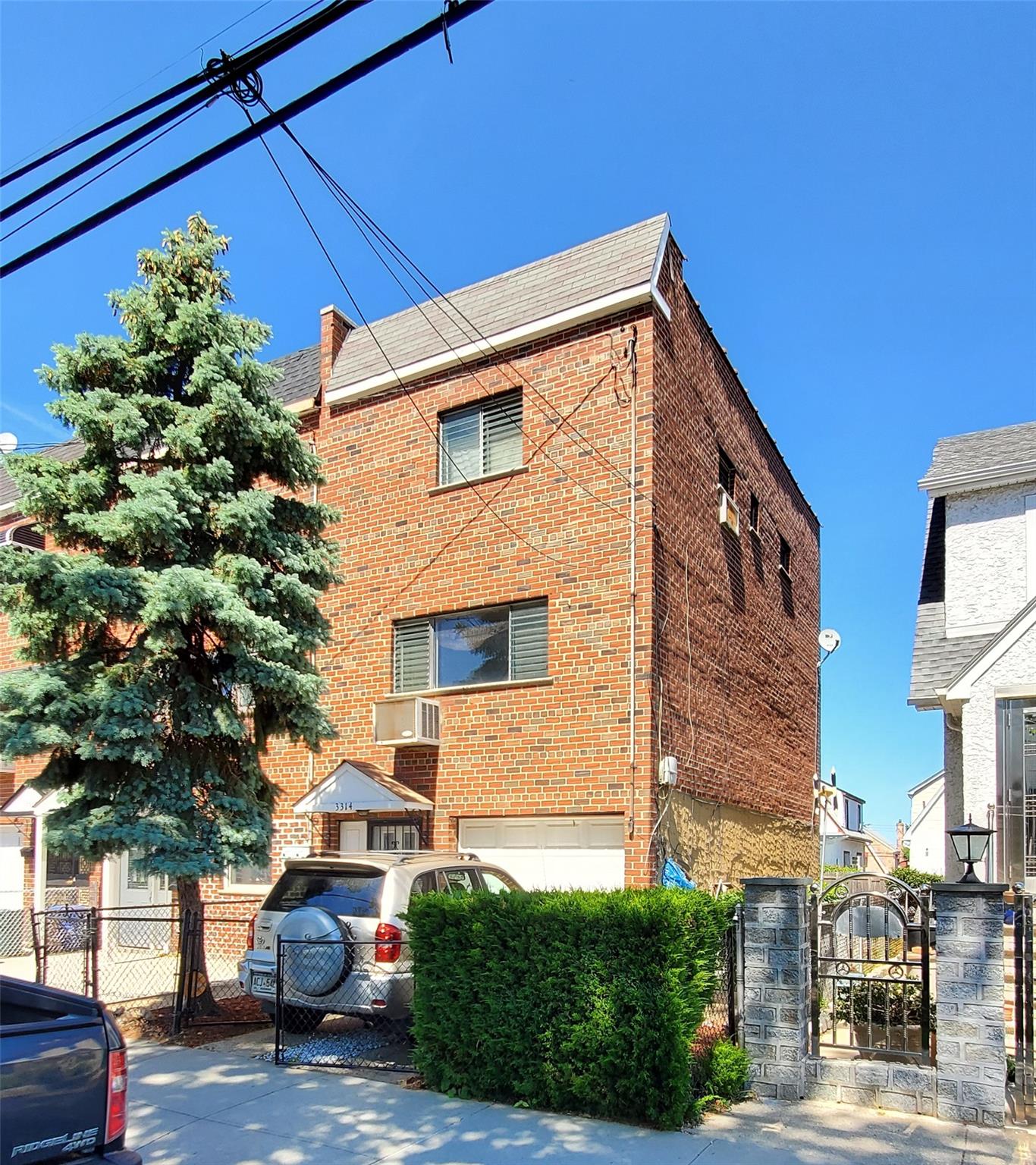 3314 Mickle, Bronx, NY 10469