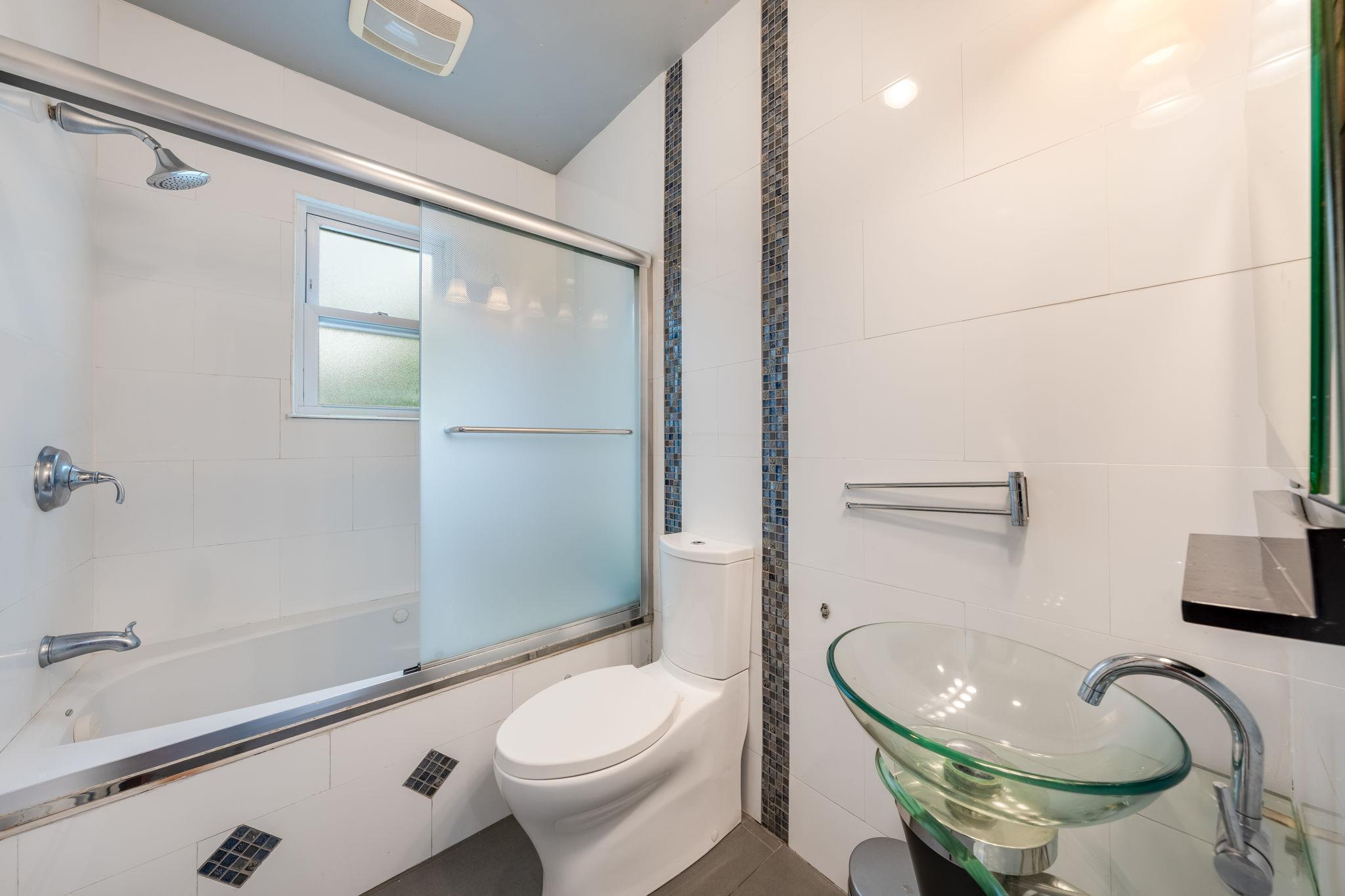 71-26 58 Avenue, Maspeth, NY 11378