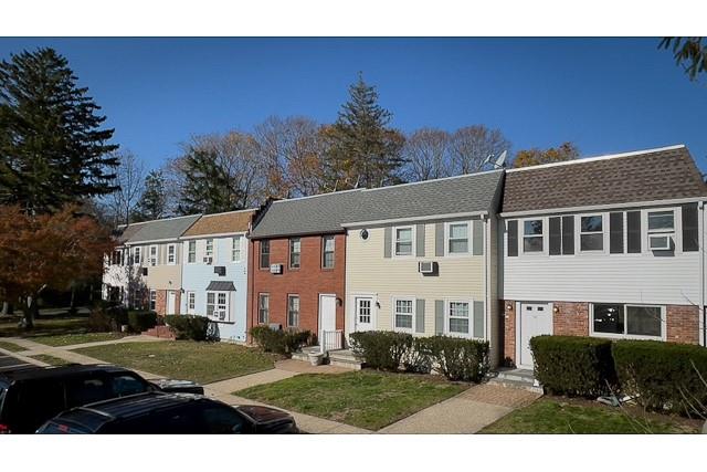 164 W Montauk Highway # 7, Hampton Bays, NY 11946