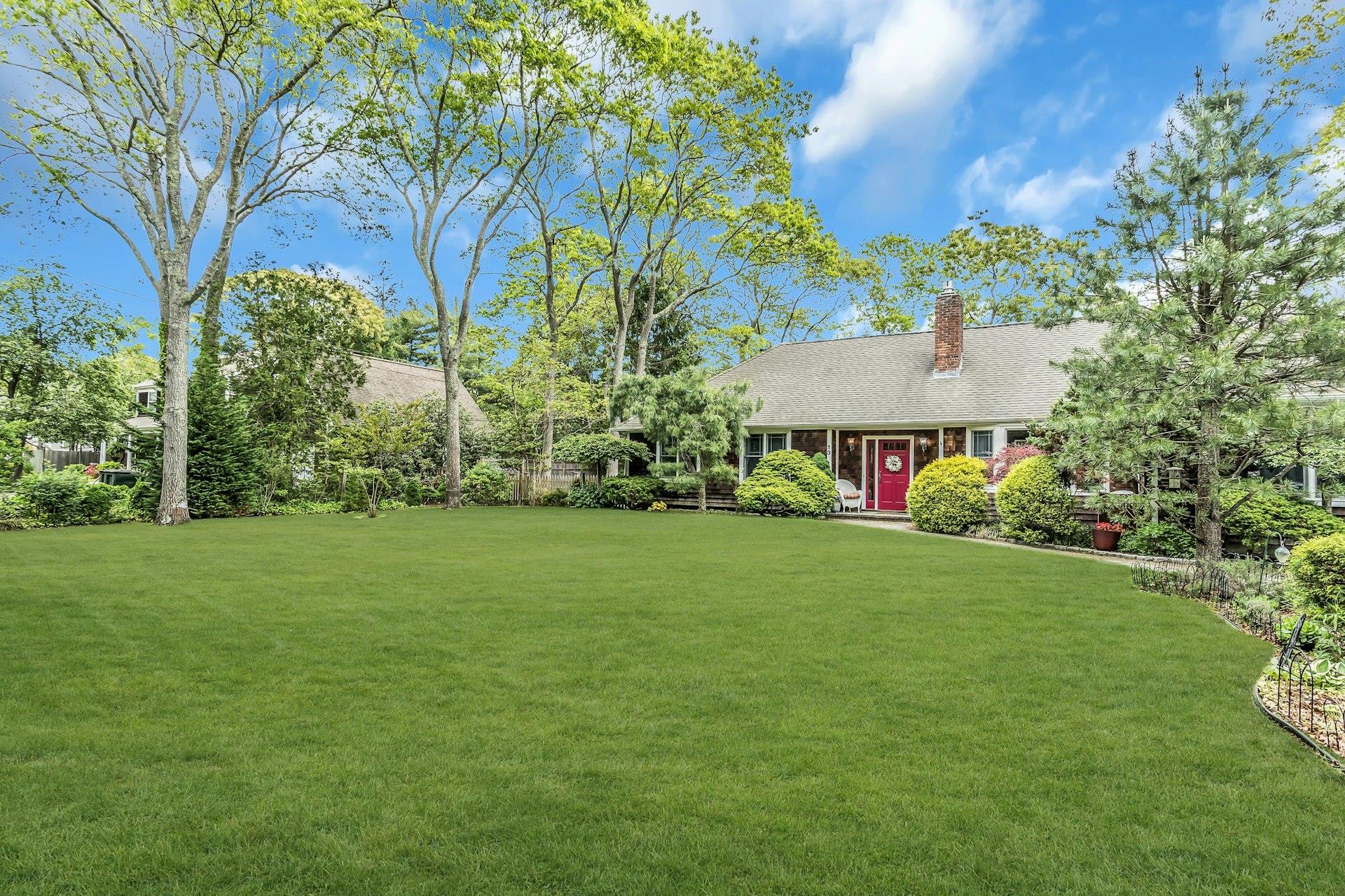 13 Delacey Avenue, East Quogue, NY 11942